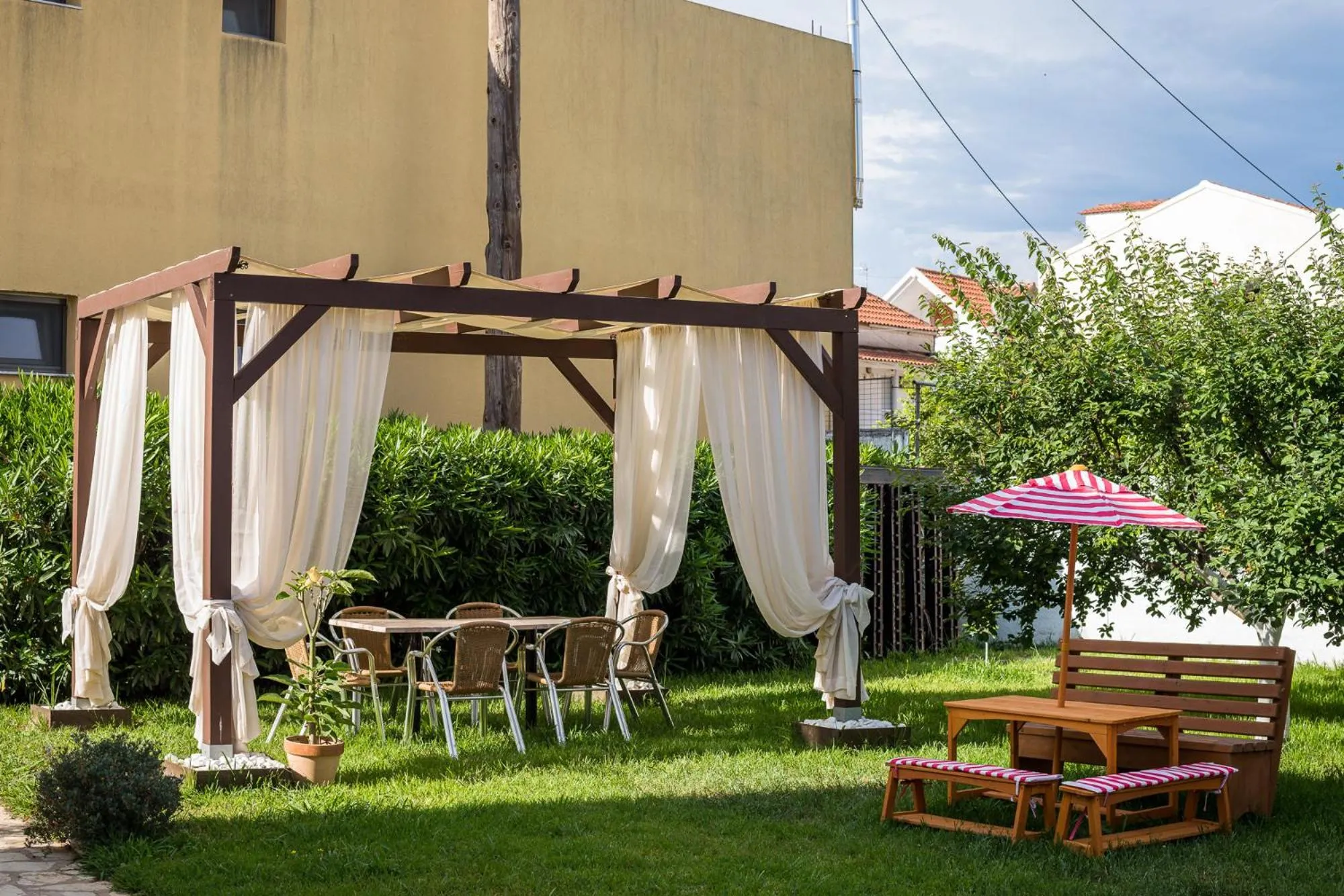 Garden in Konstantina Apartments