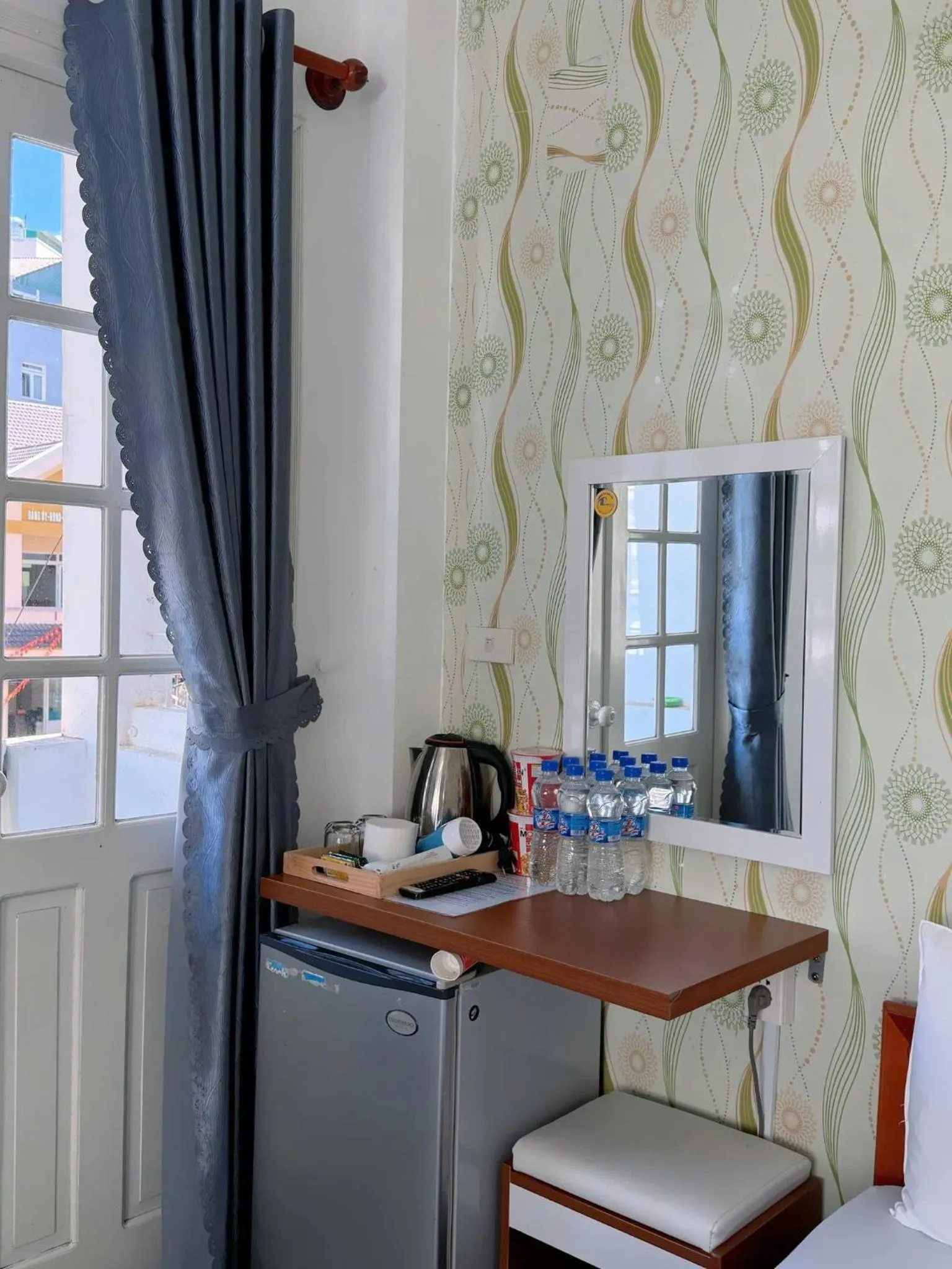 minibar, Bed in Glory Gia Huy Hotel