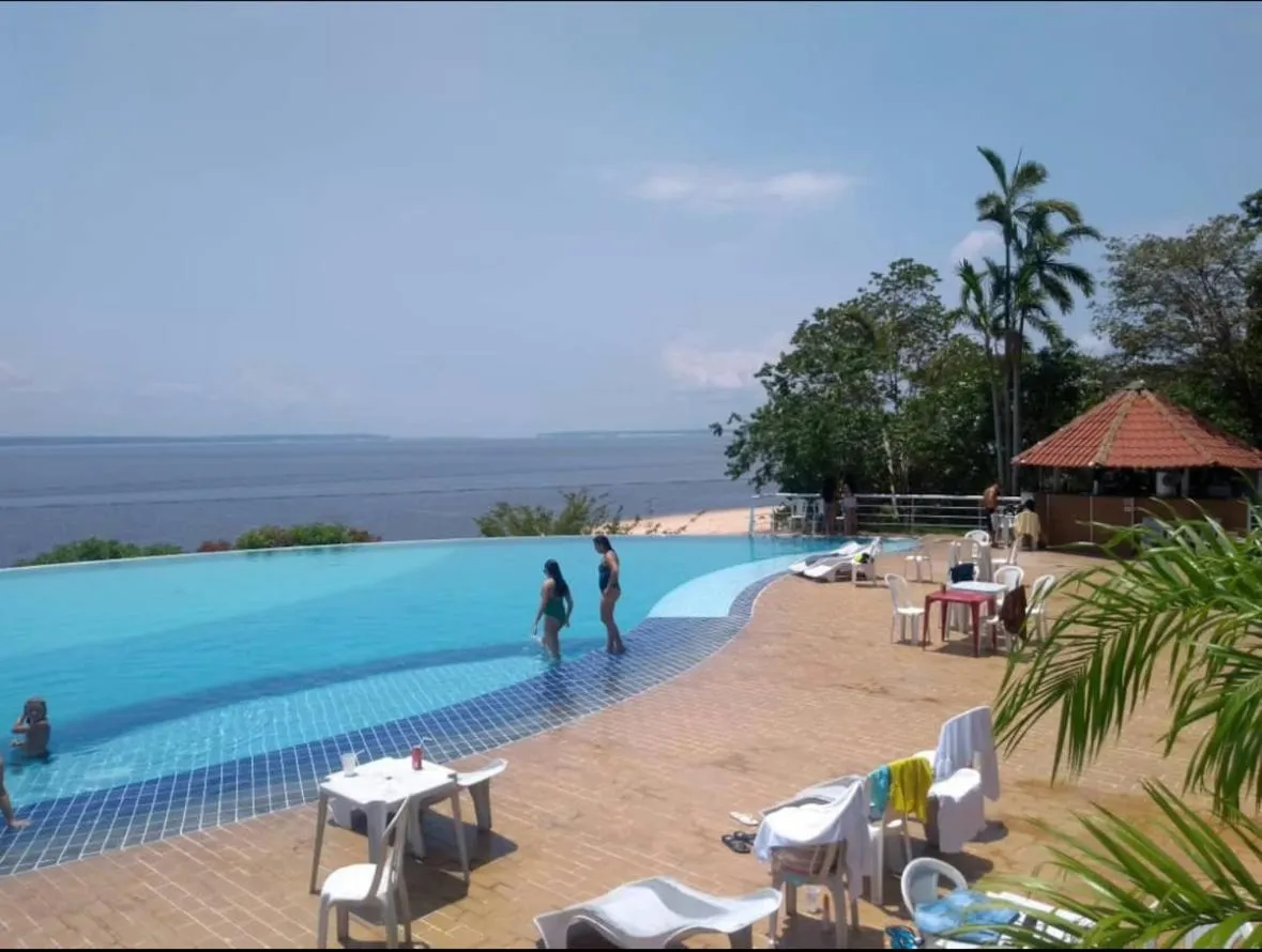 Tropical Executive Hotel N 619