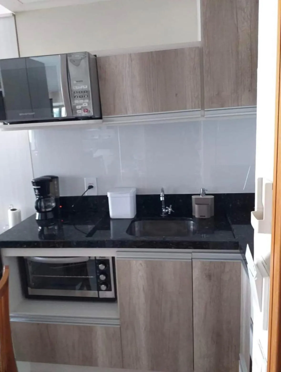 Tropical Executive Hotel N 619