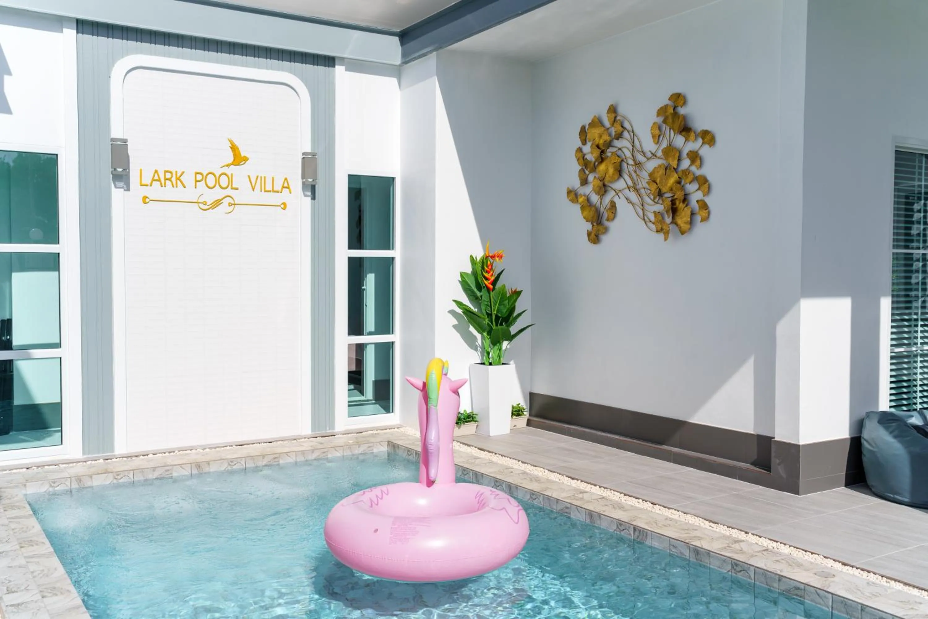 Swimming pool in Lark Pool Villa Aonang Krabi