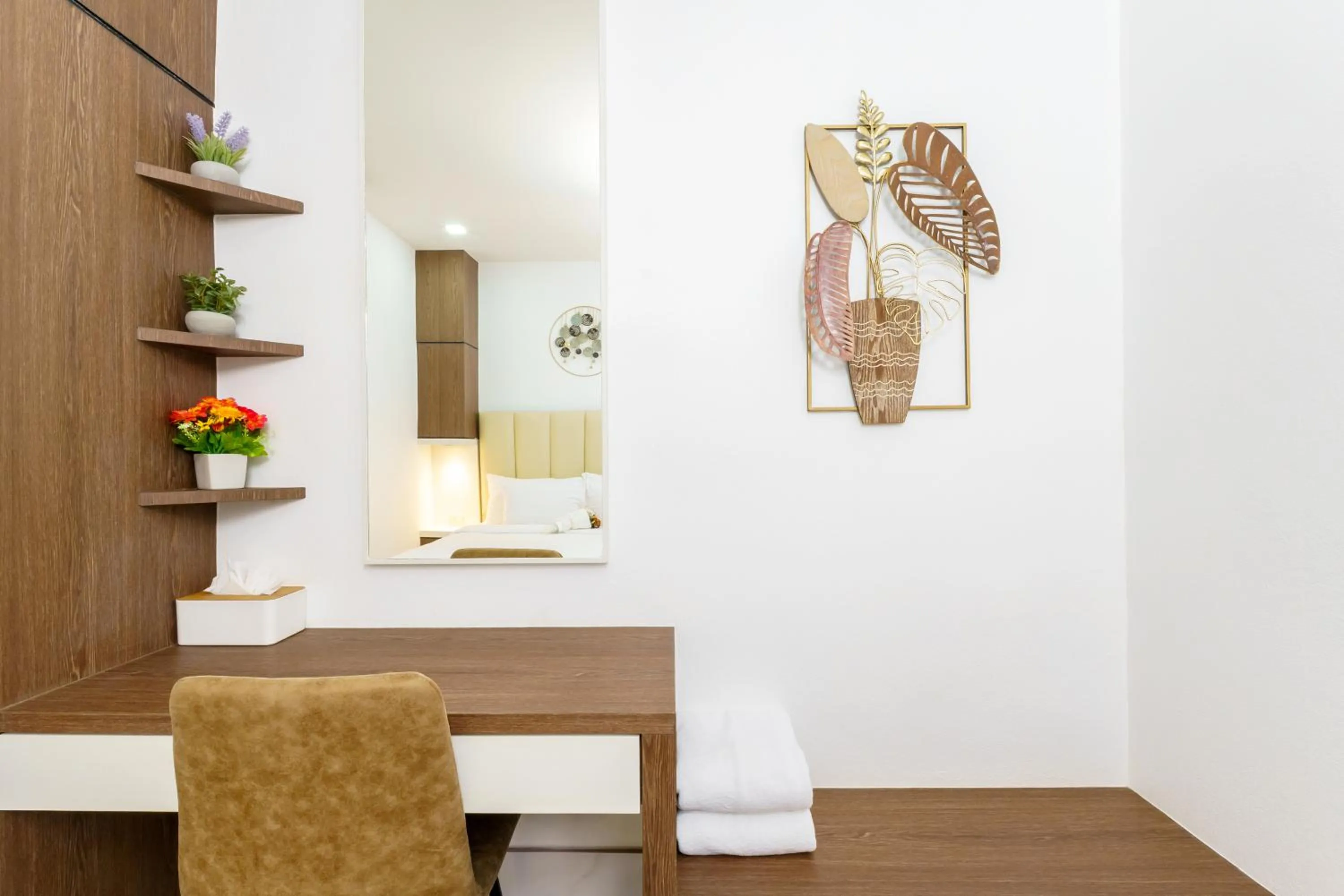 wardrobe in Lark Pool Villa Aonang Krabi