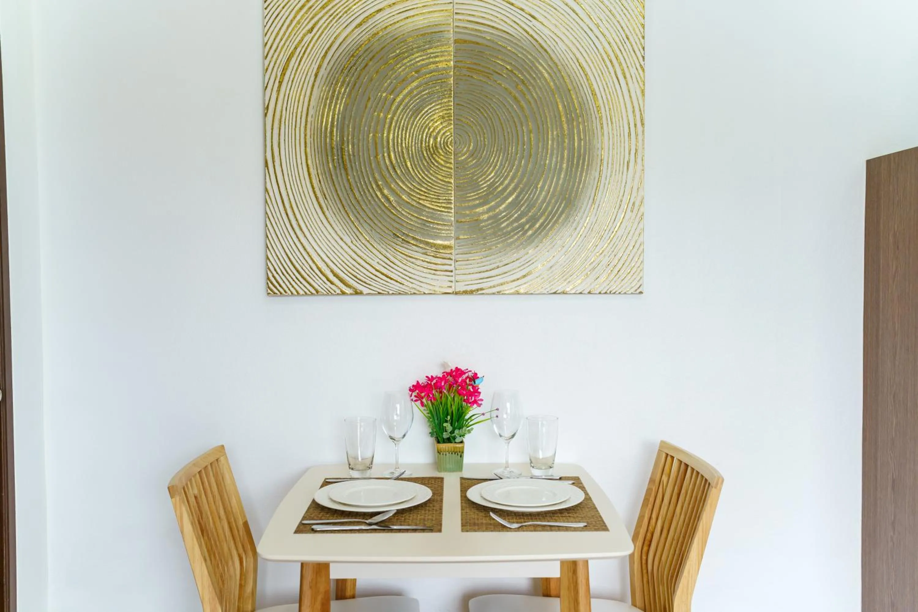 Dining area in Lark Pool Villa Aonang Krabi