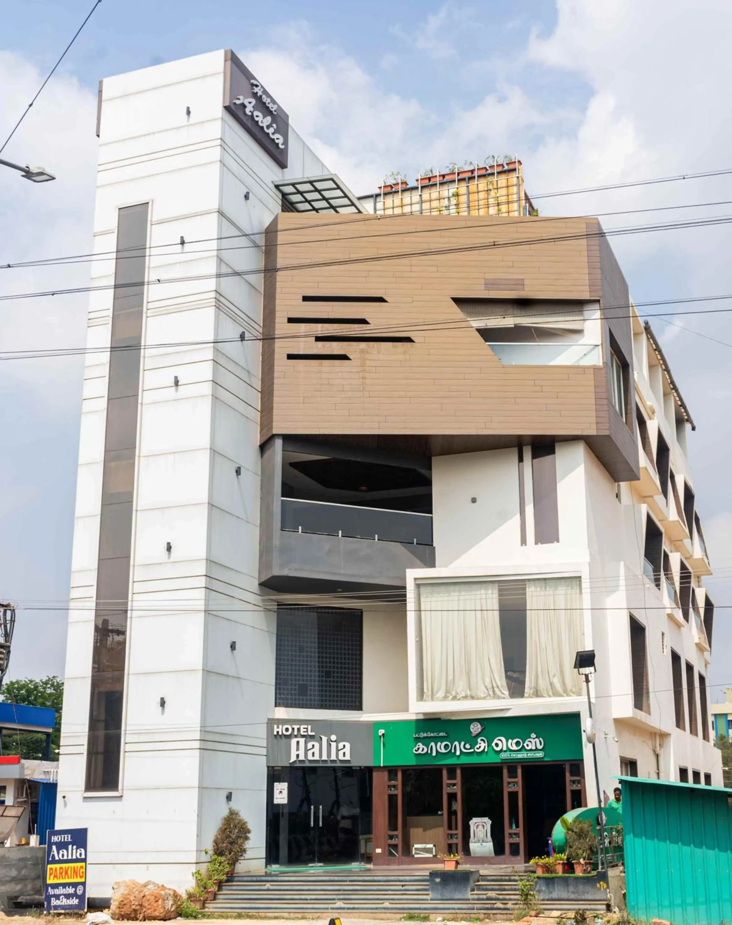 Property building in Hotel Aalia