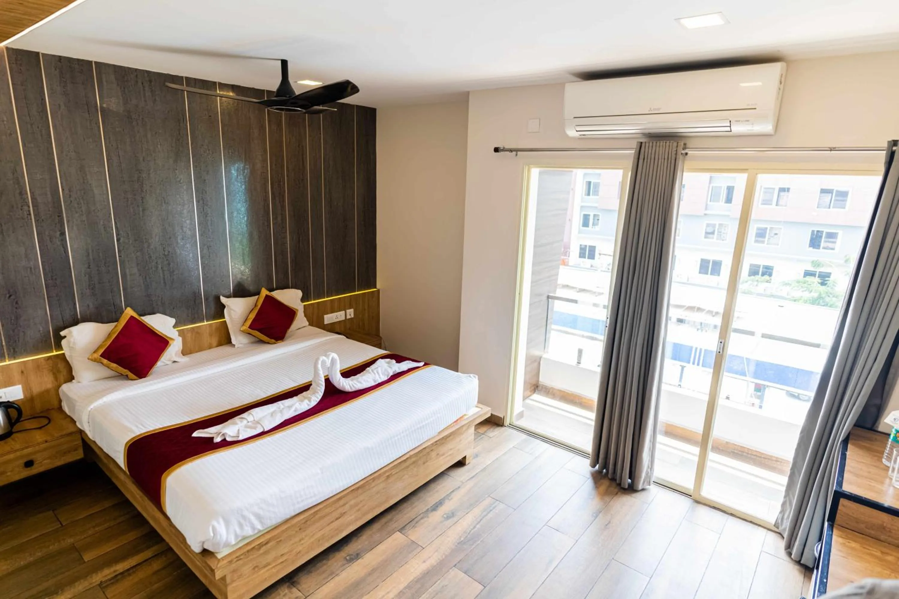 Photo of the whole room, Bed in Hotel Aalia