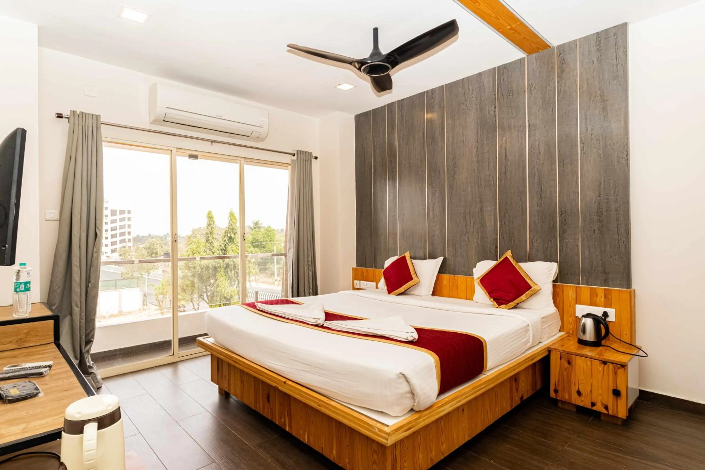 Bedroom, Bed in Hotel Aalia