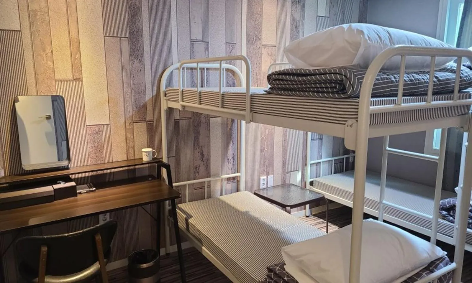 Bed in Changwon Dean Hotel