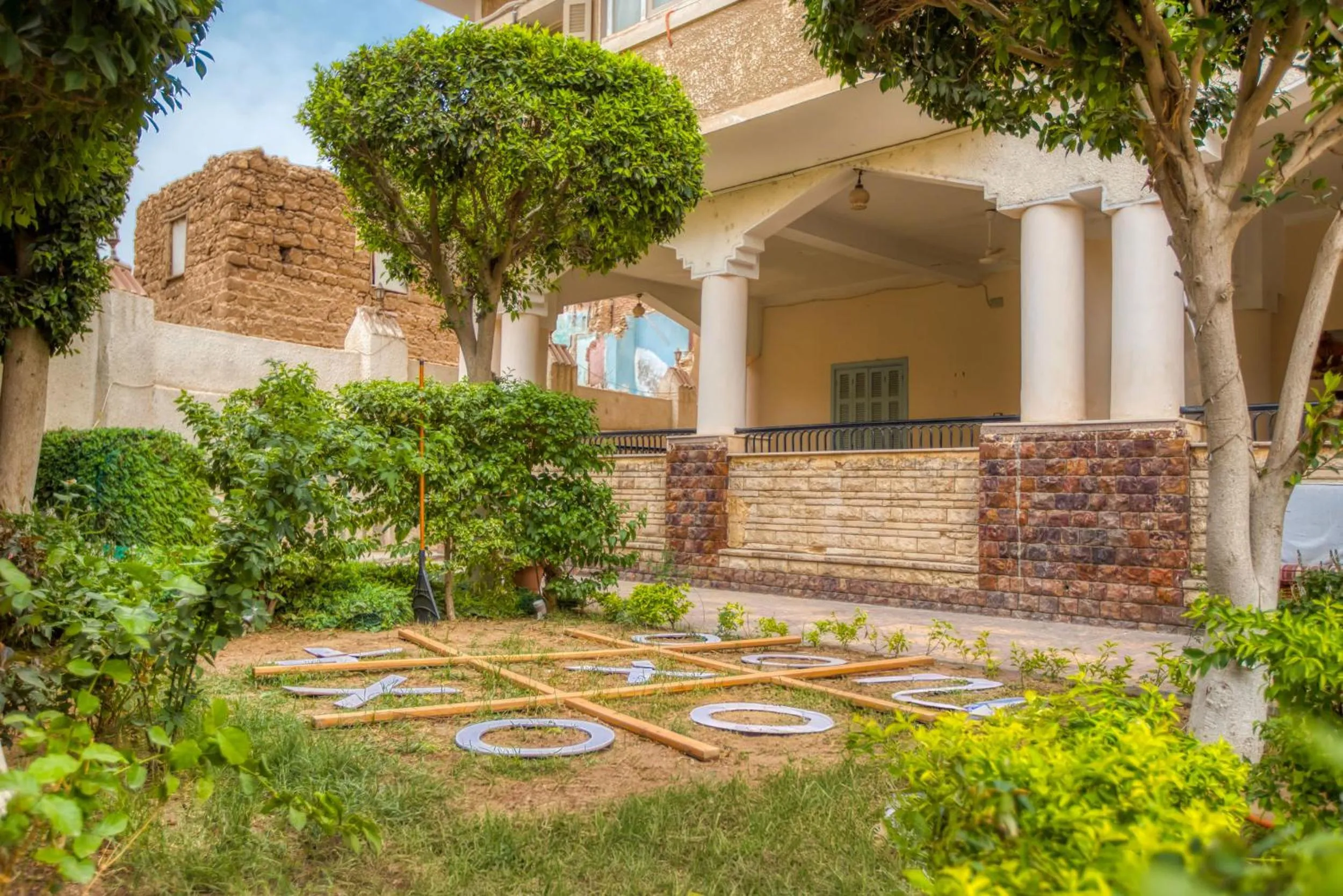 Entertainment in Villa Khufu Pyramids Hotel