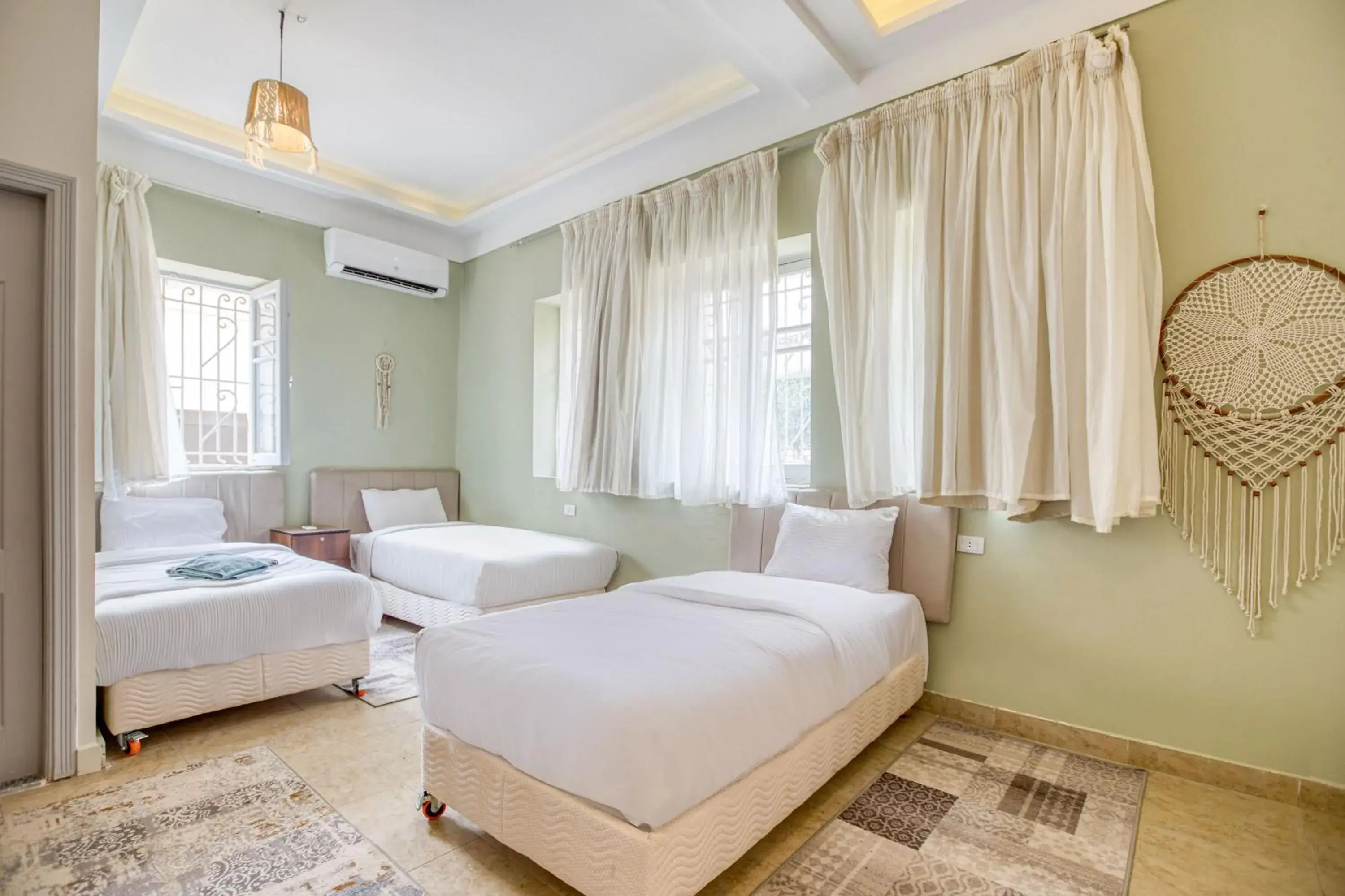 Deluxe Family Room with Pyramids View in Villa Khufu Pyramids Hotel Deluxe Family Room with Pyramids View in Villa Khufu Pyramids Hotel