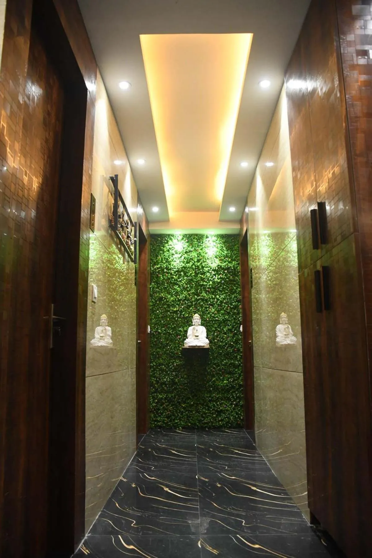 Lobby or reception in Hotel Imperial Crown