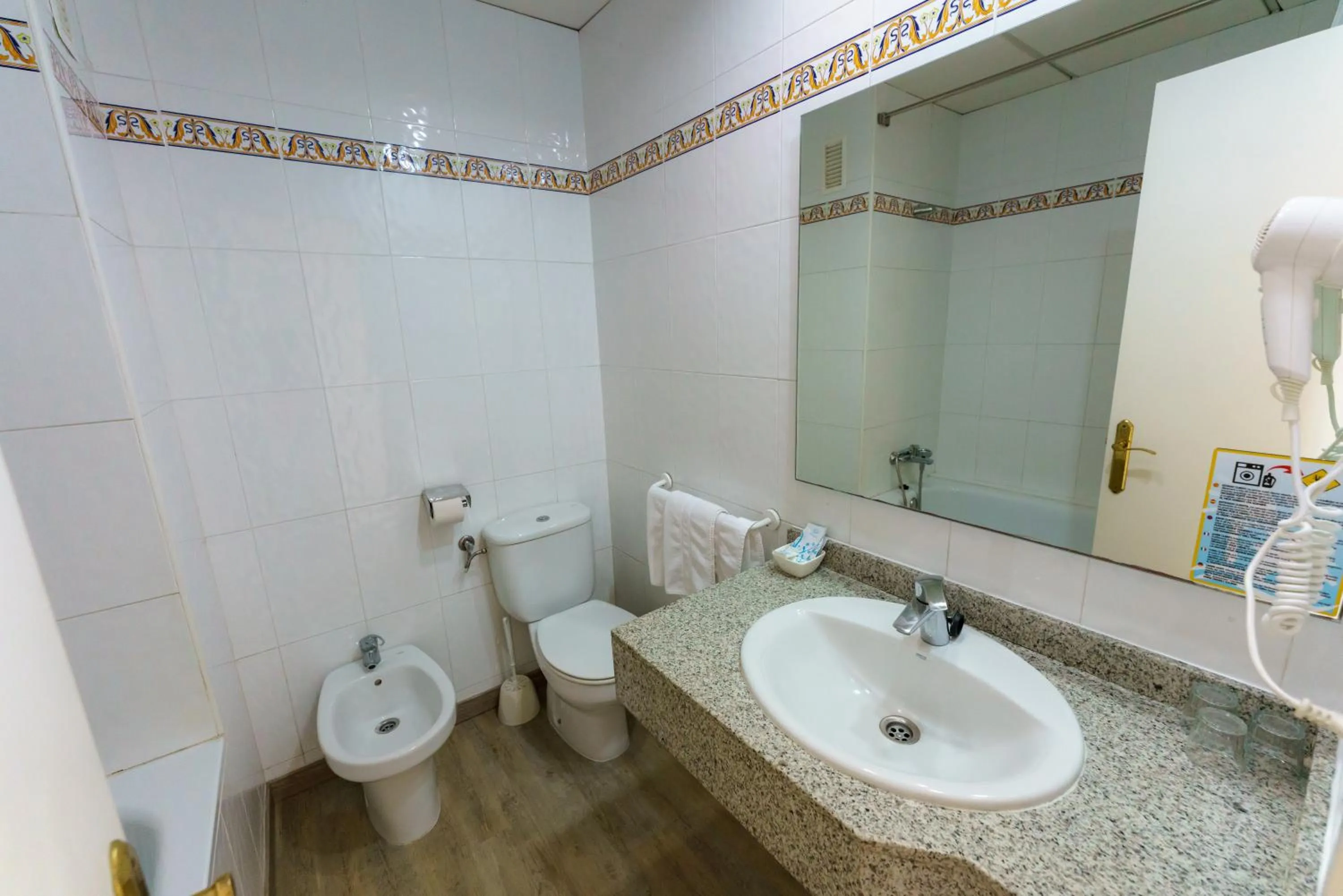 Bathroom in Checkin Catalonia