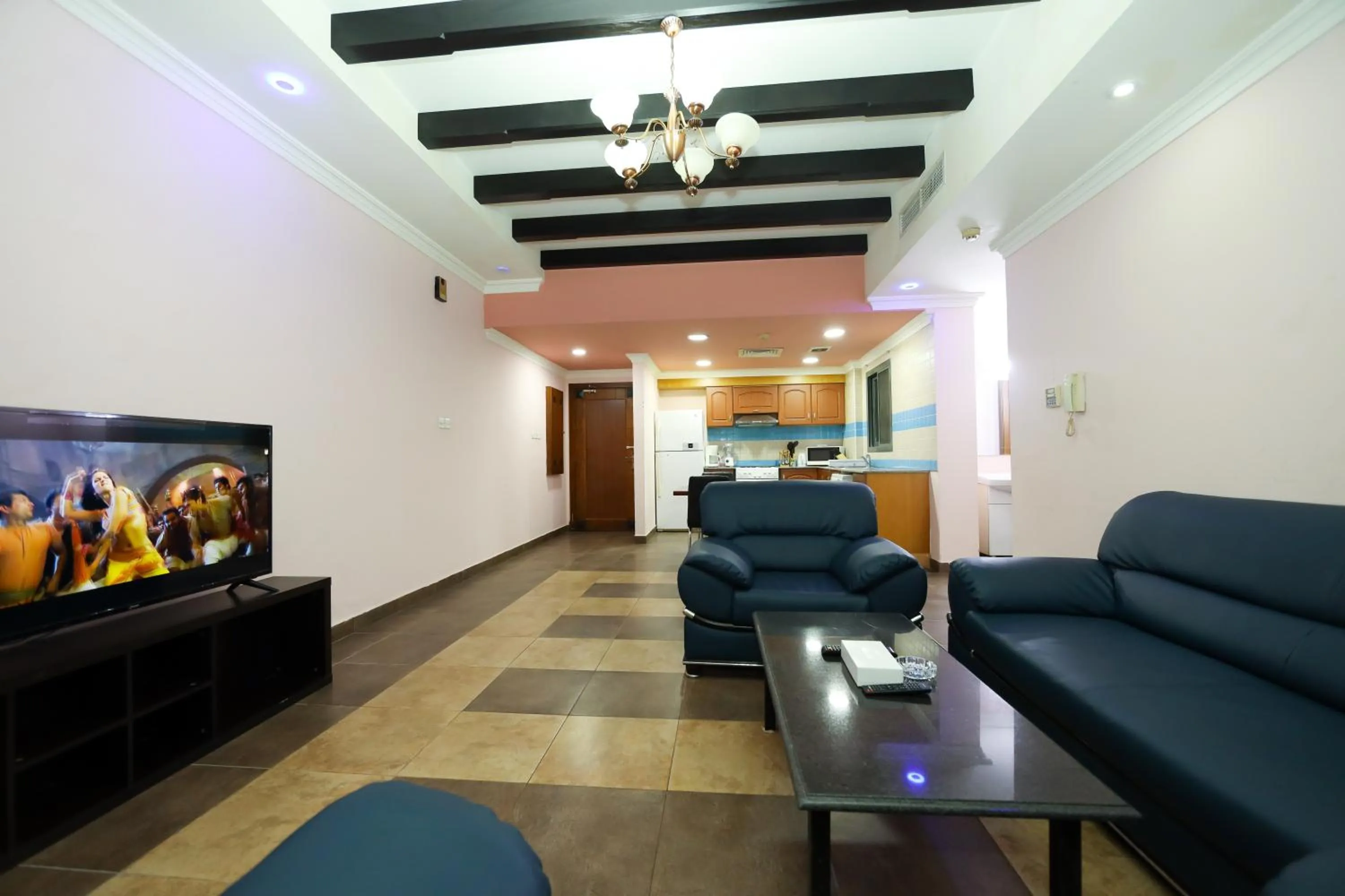 TV and multimedia in Pearl Bahrain Suites