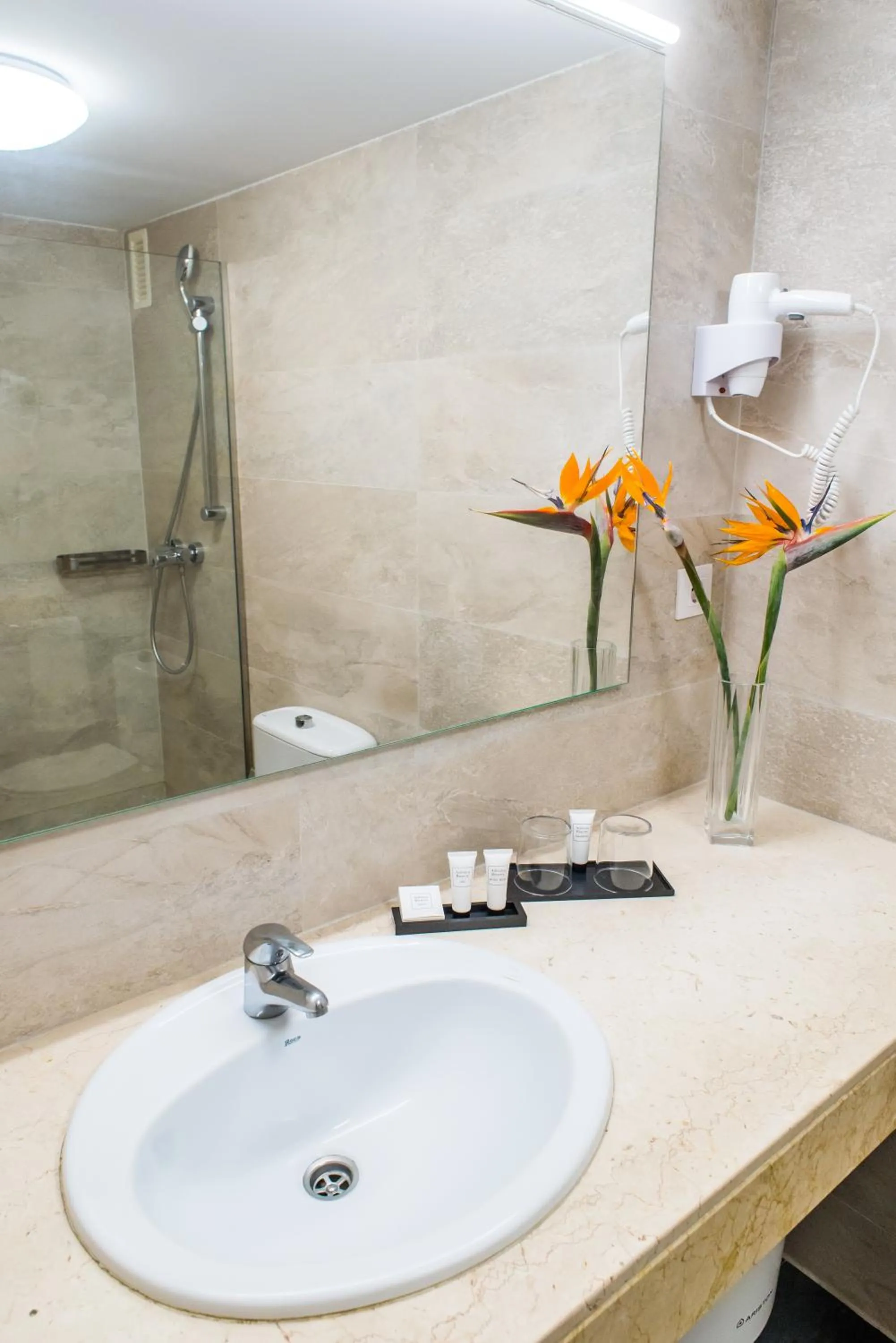 Bathroom in Dunas Club - Hotel & Apartamentos