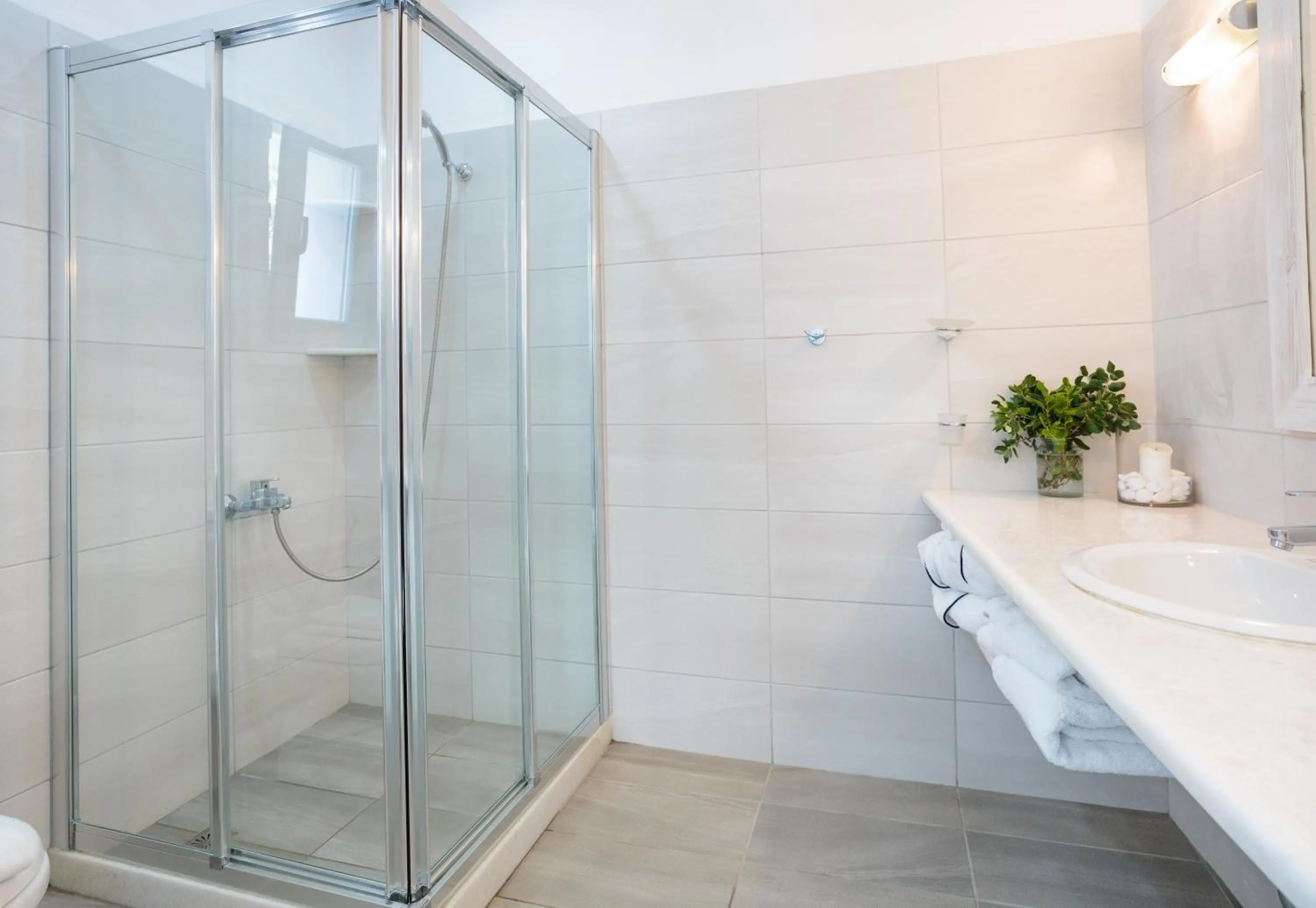 Bathroom in Pyrgaki Hotel