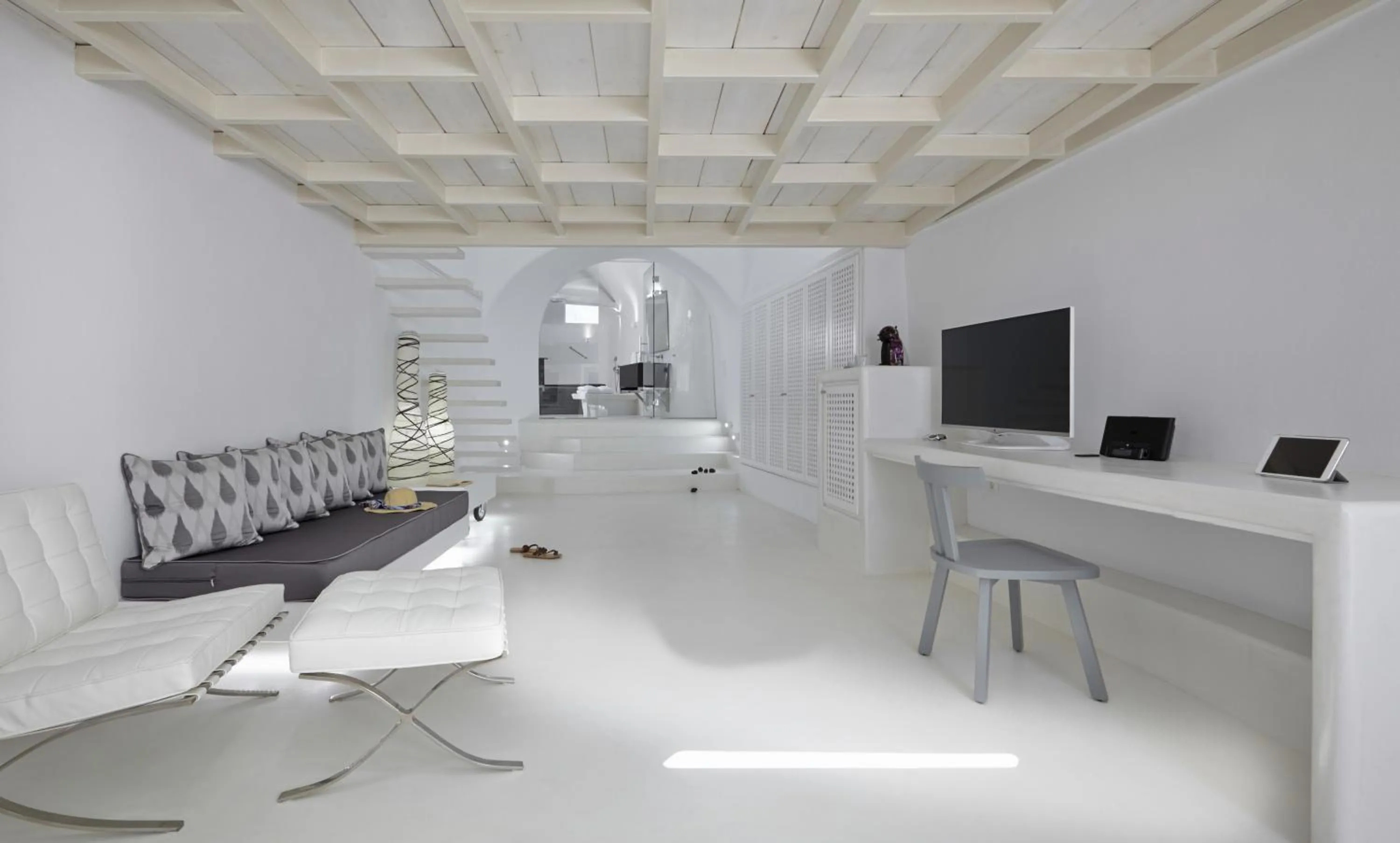 Photo of the whole room in Dreams Luxury Suites