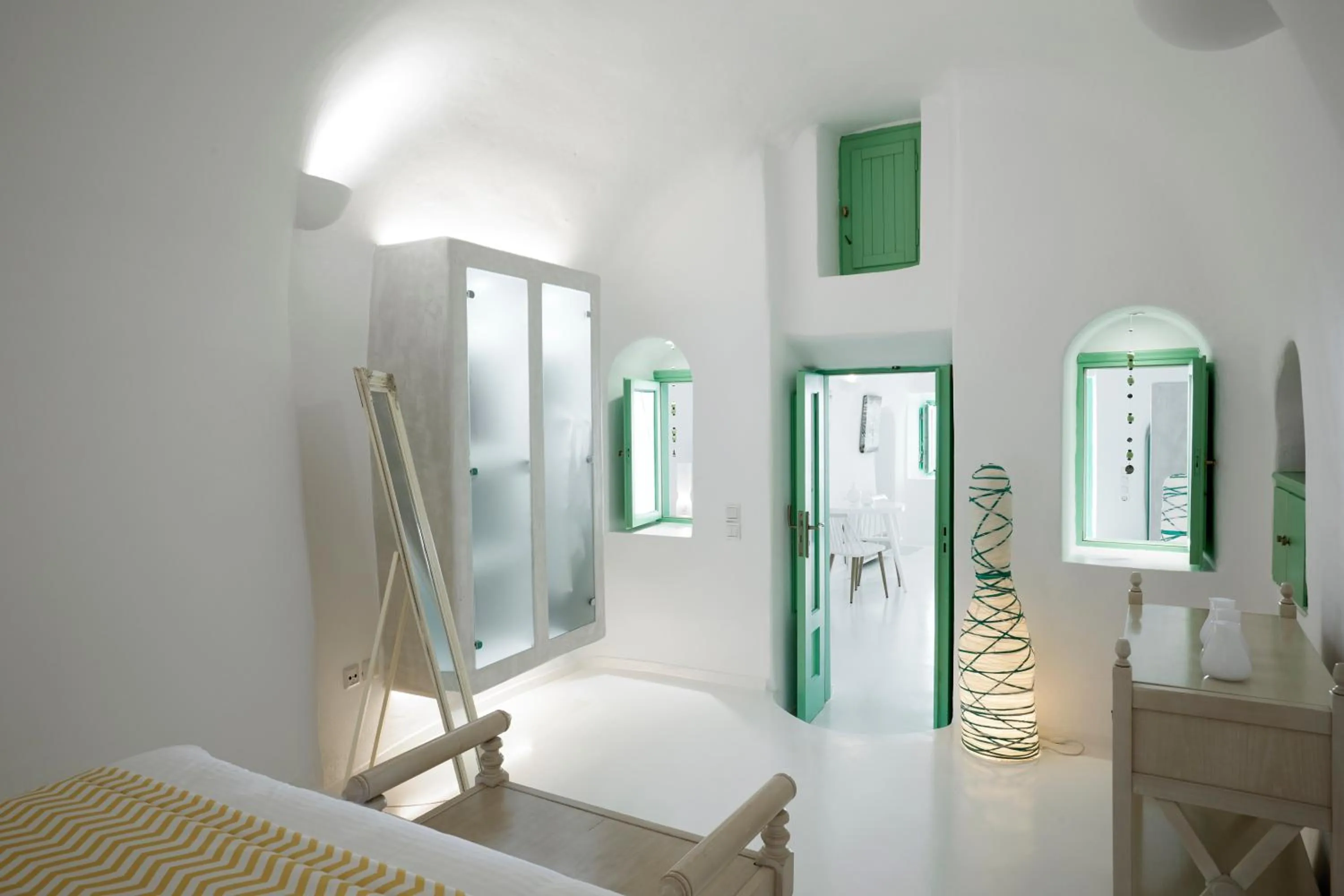 Bedroom, Bed in Dreams Luxury Suites