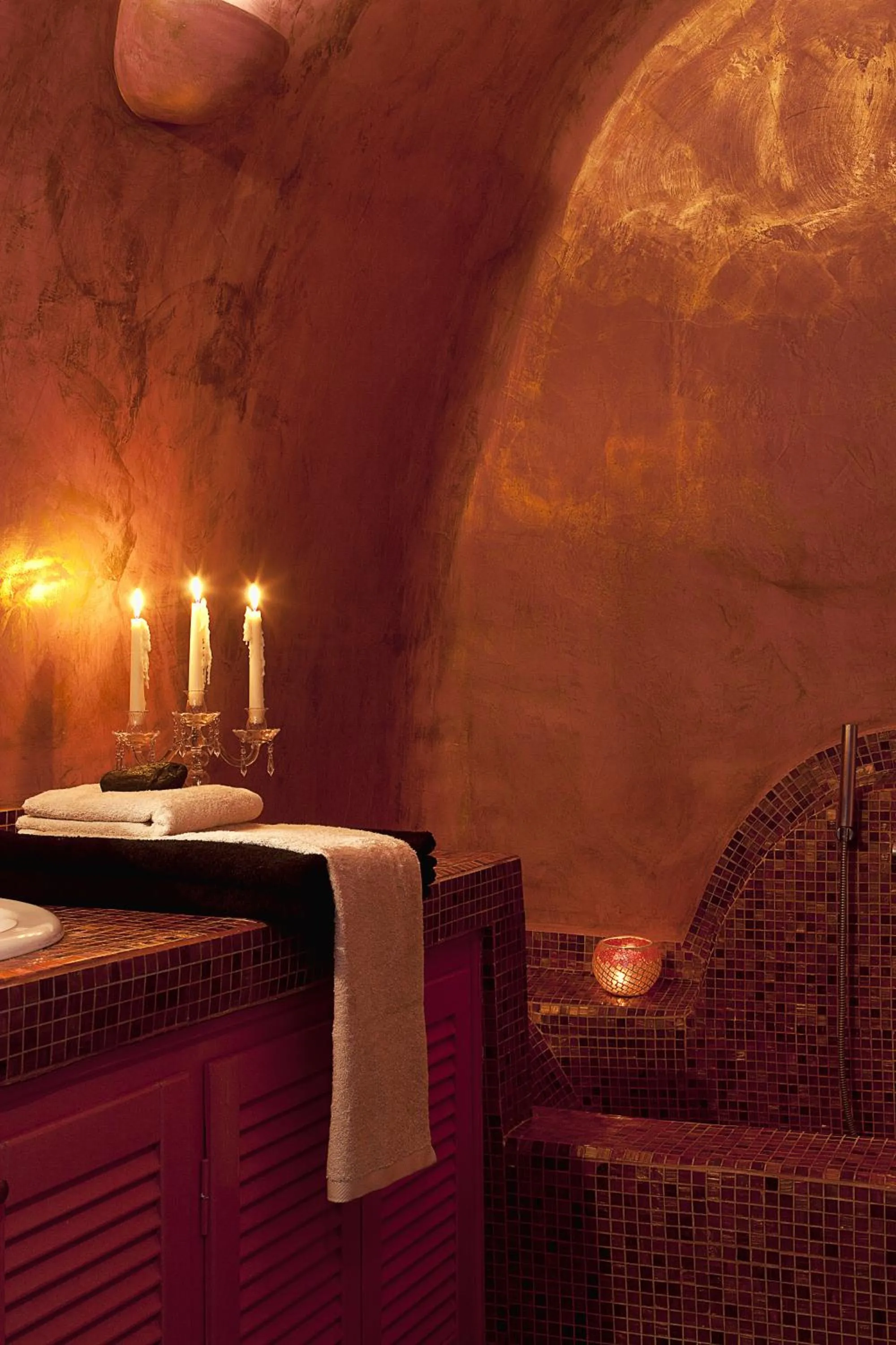 Bathroom in Dreams Luxury Suites