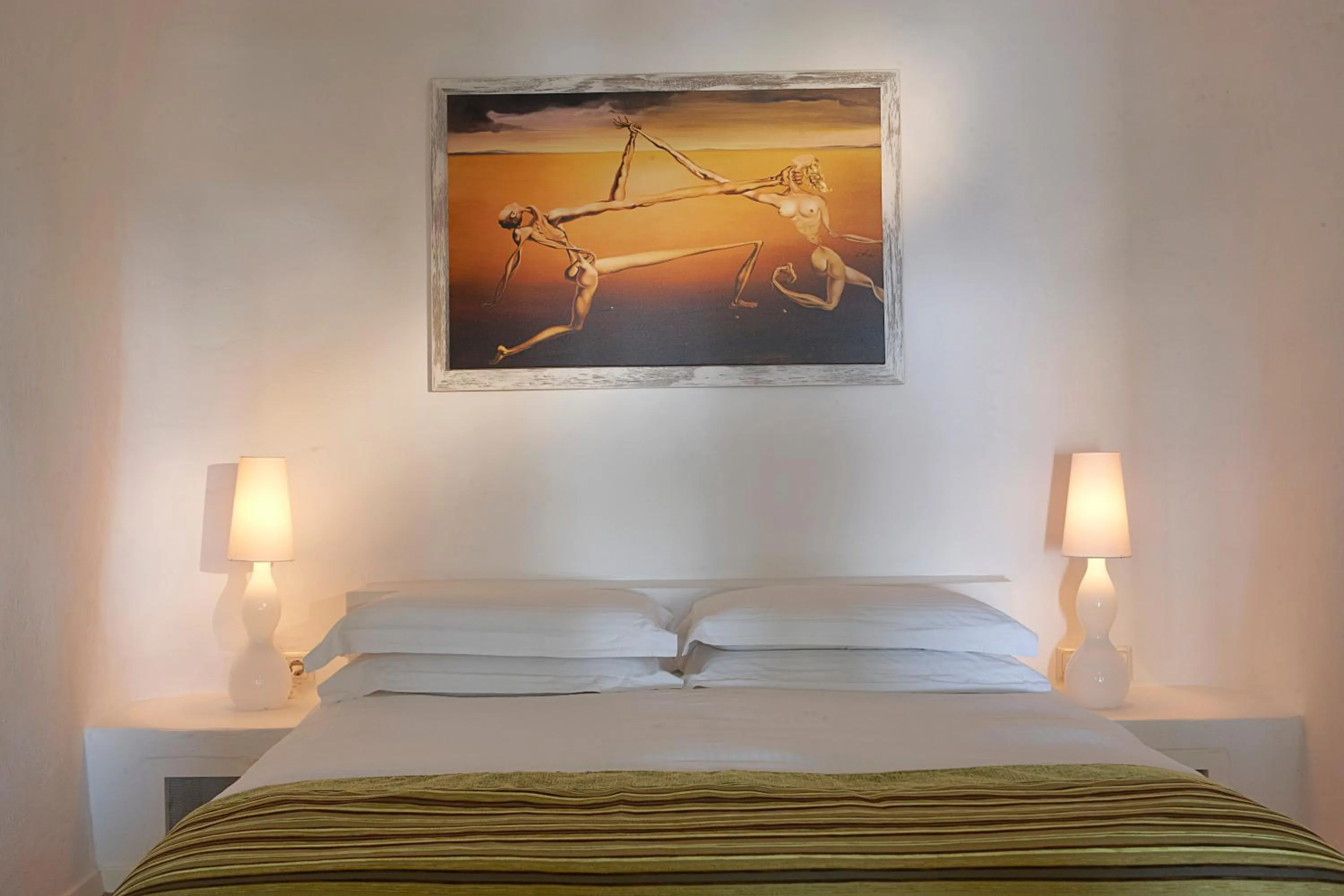 Bedroom, Bed in Dreams Luxury Suites