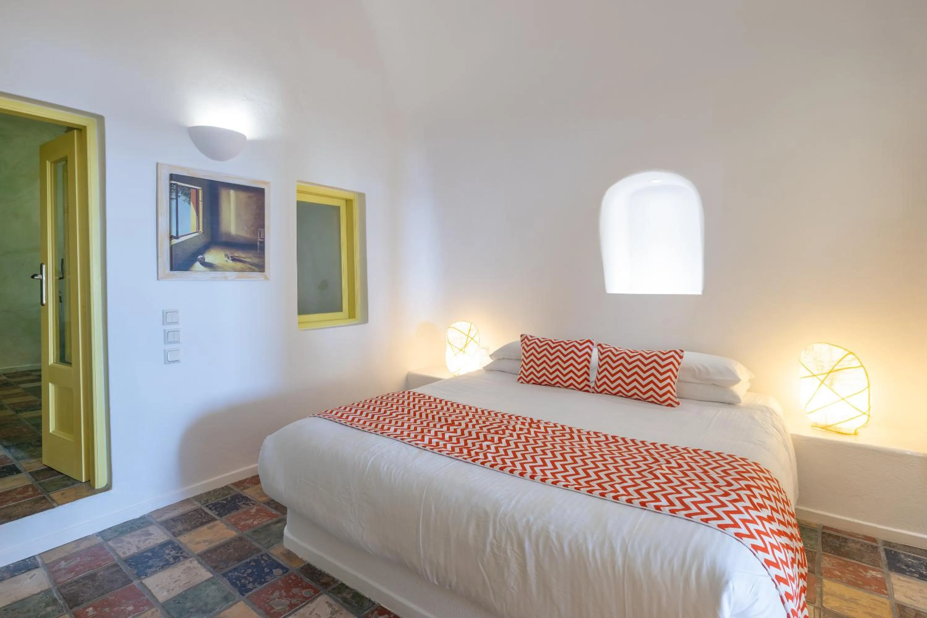 Bathroom, Bed in Dreams Luxury Suites