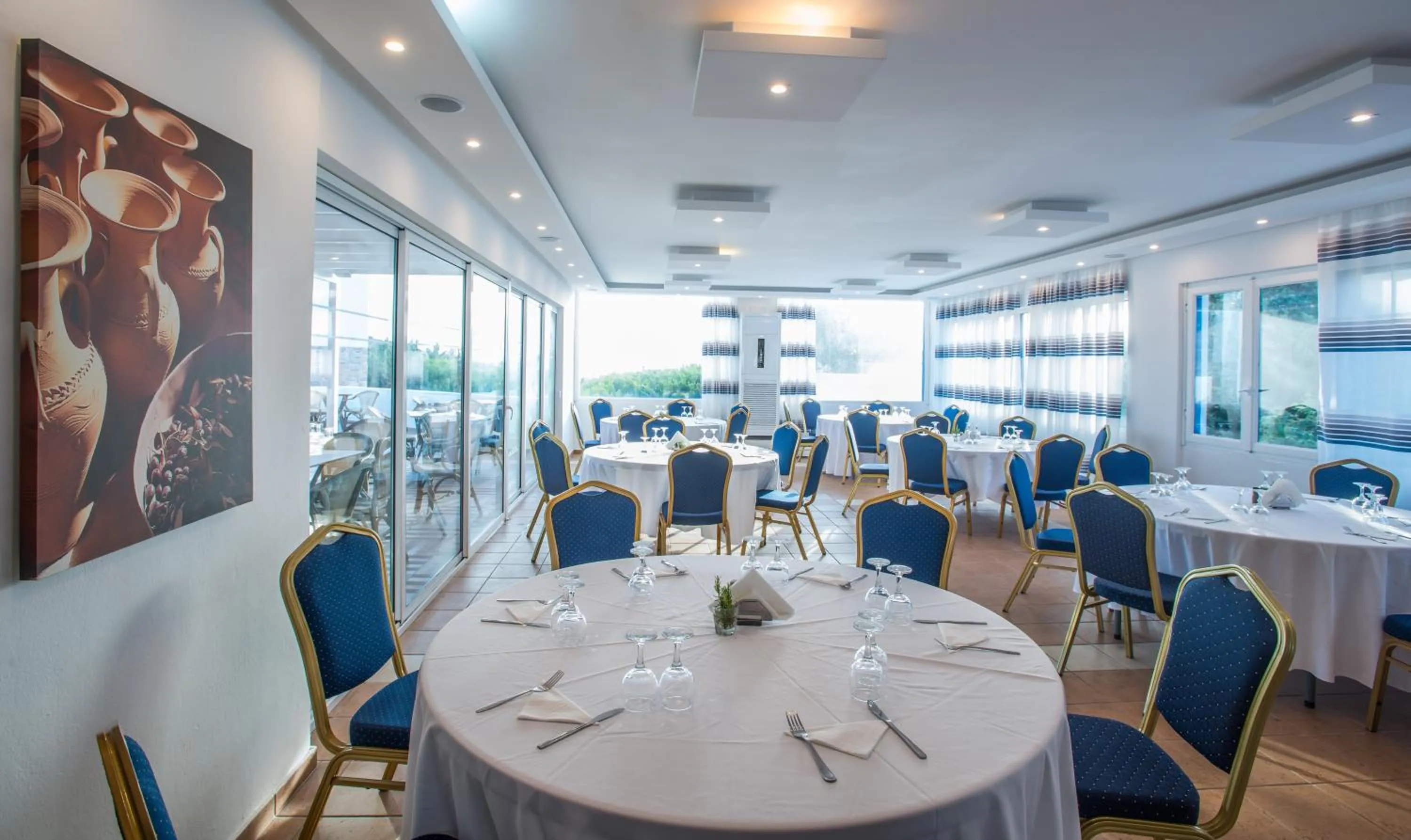 Restaurant/places to eat in Naxos Palace Hotel