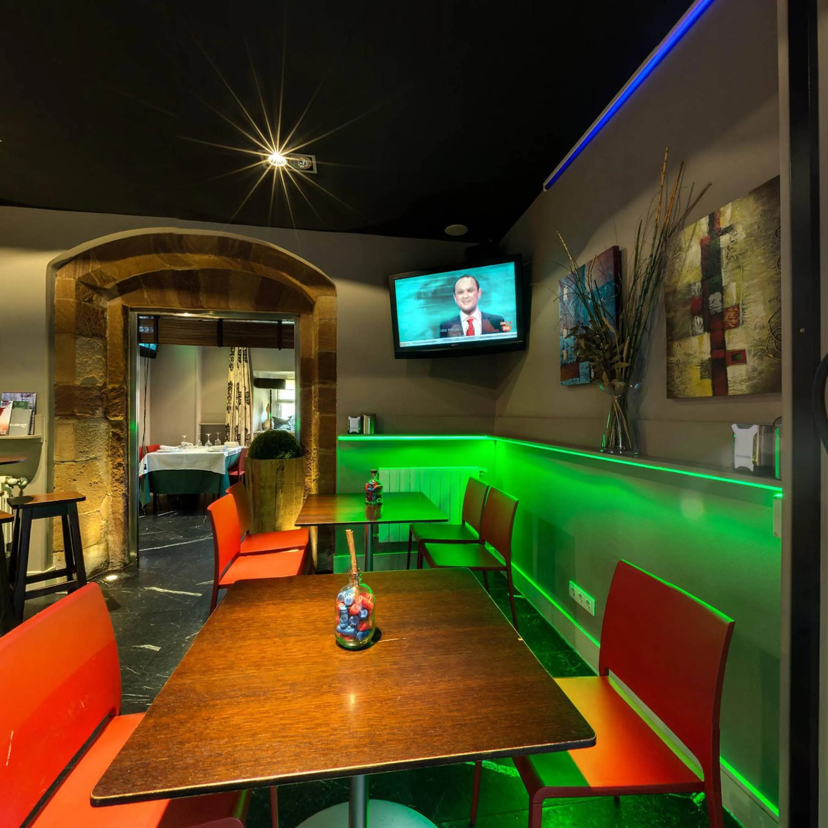 TV and multimedia in Hotel Palacio Muñatones