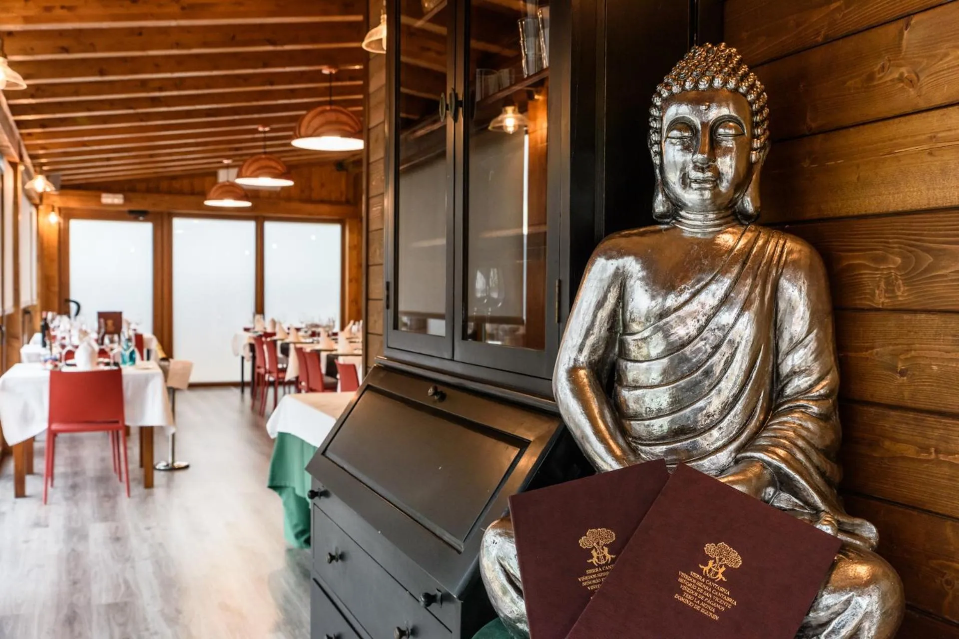 Dining area in Hotel Palacio Muñatones
