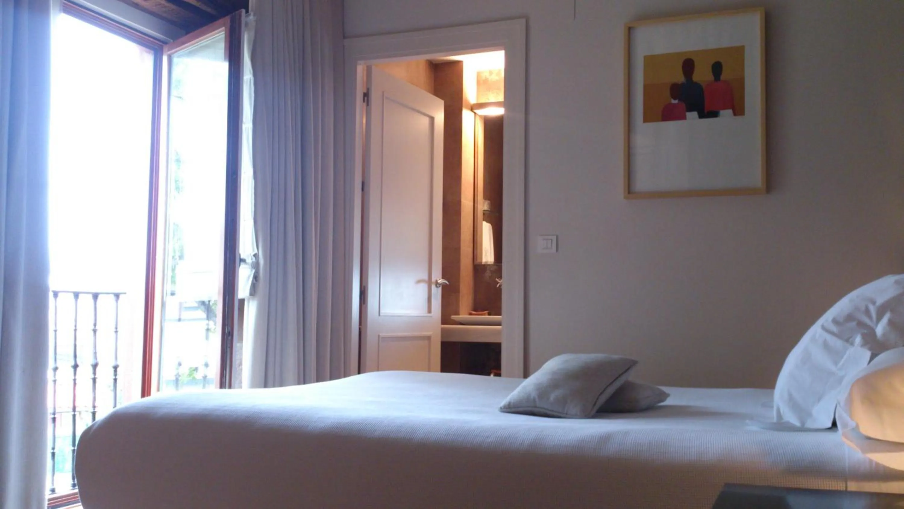 Property building, Bed in Hotel Palacio Muñatones