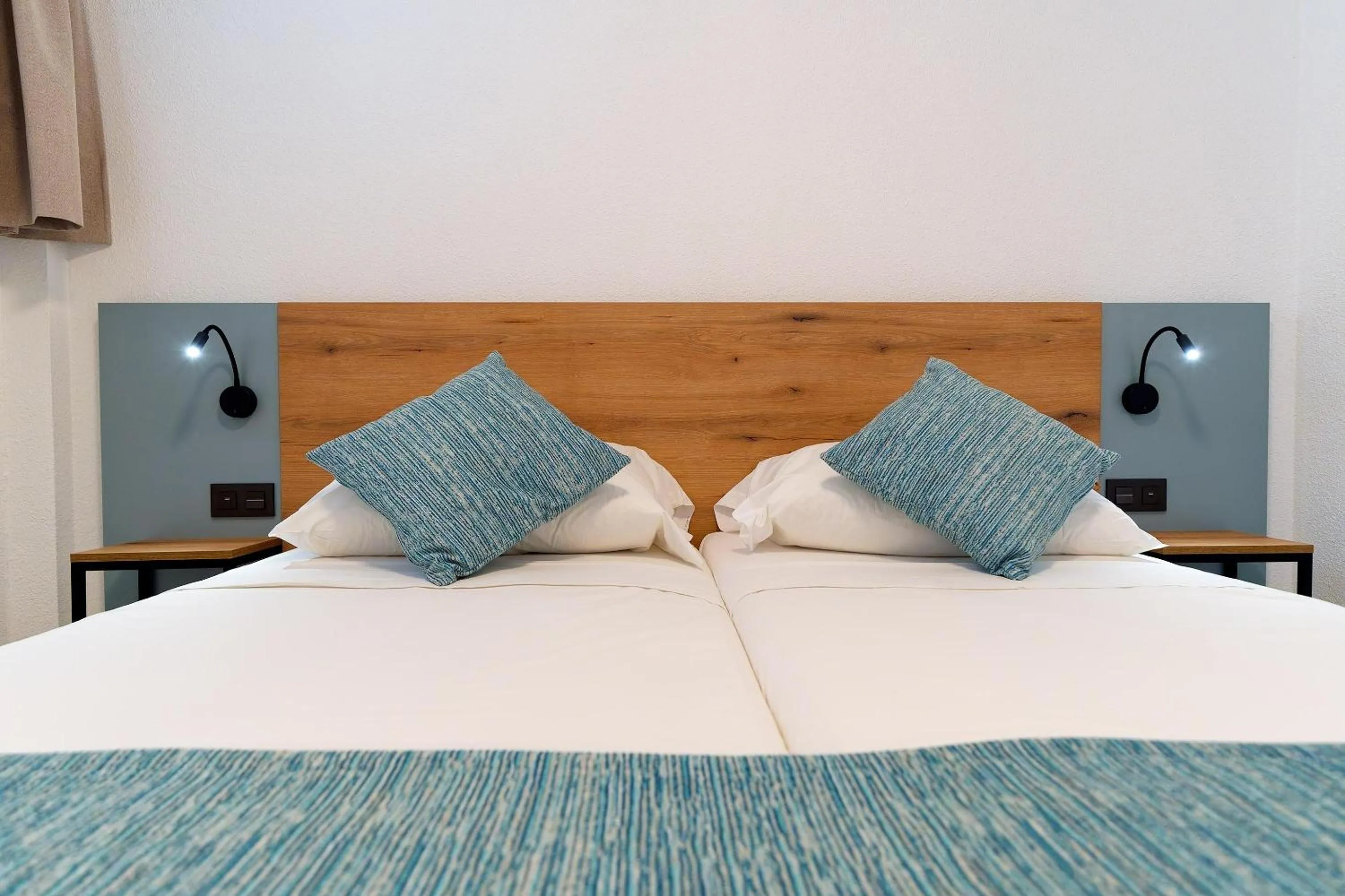 Photo of the whole room, Bed in Servatur Alameda de Jandía