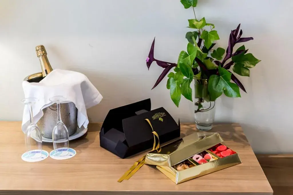 Premium two double bed Room (3 Adults) in Gran Hotel Las Fuentes Premium two double bed Room (3 Adults) in Gran Hotel Las Fuentes