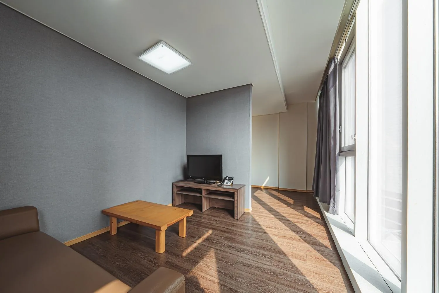 Brown Suites Hotel Sinchon Central