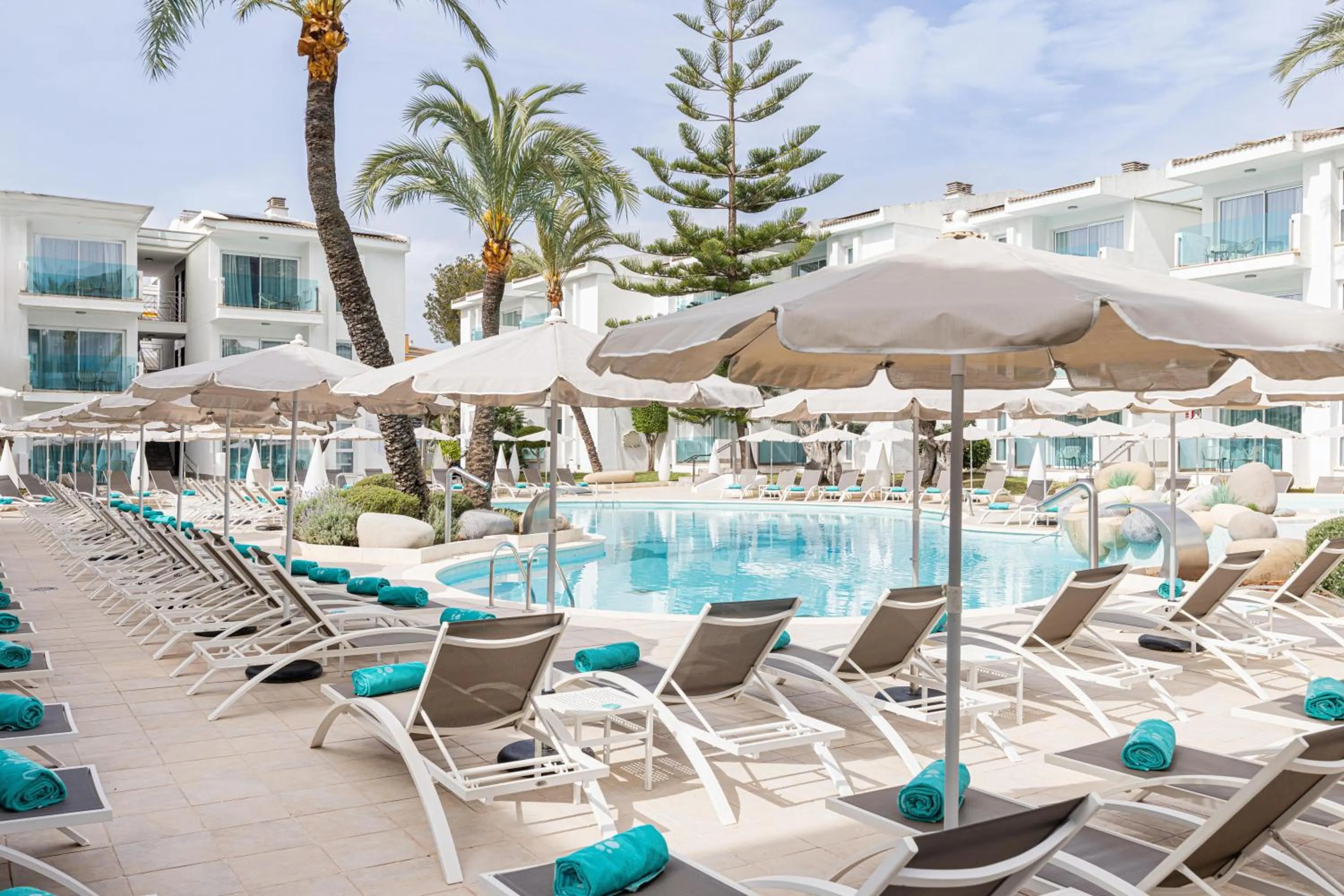 Swimming pool in MarSenses Puerto Pollensa Hotel & Spa Adults Only