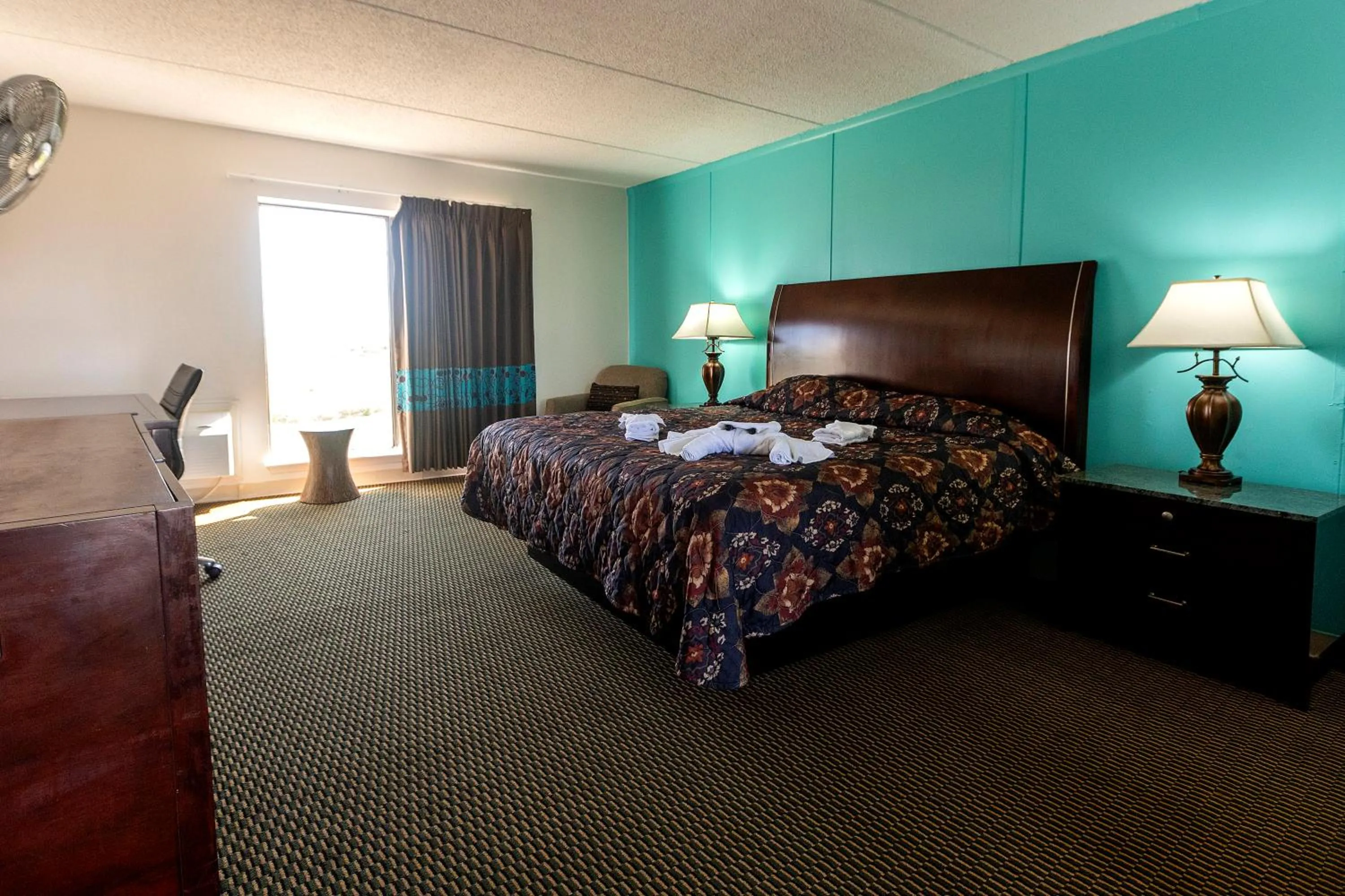 Text overlay, Bed in CRYSTAL PALACE RESORT