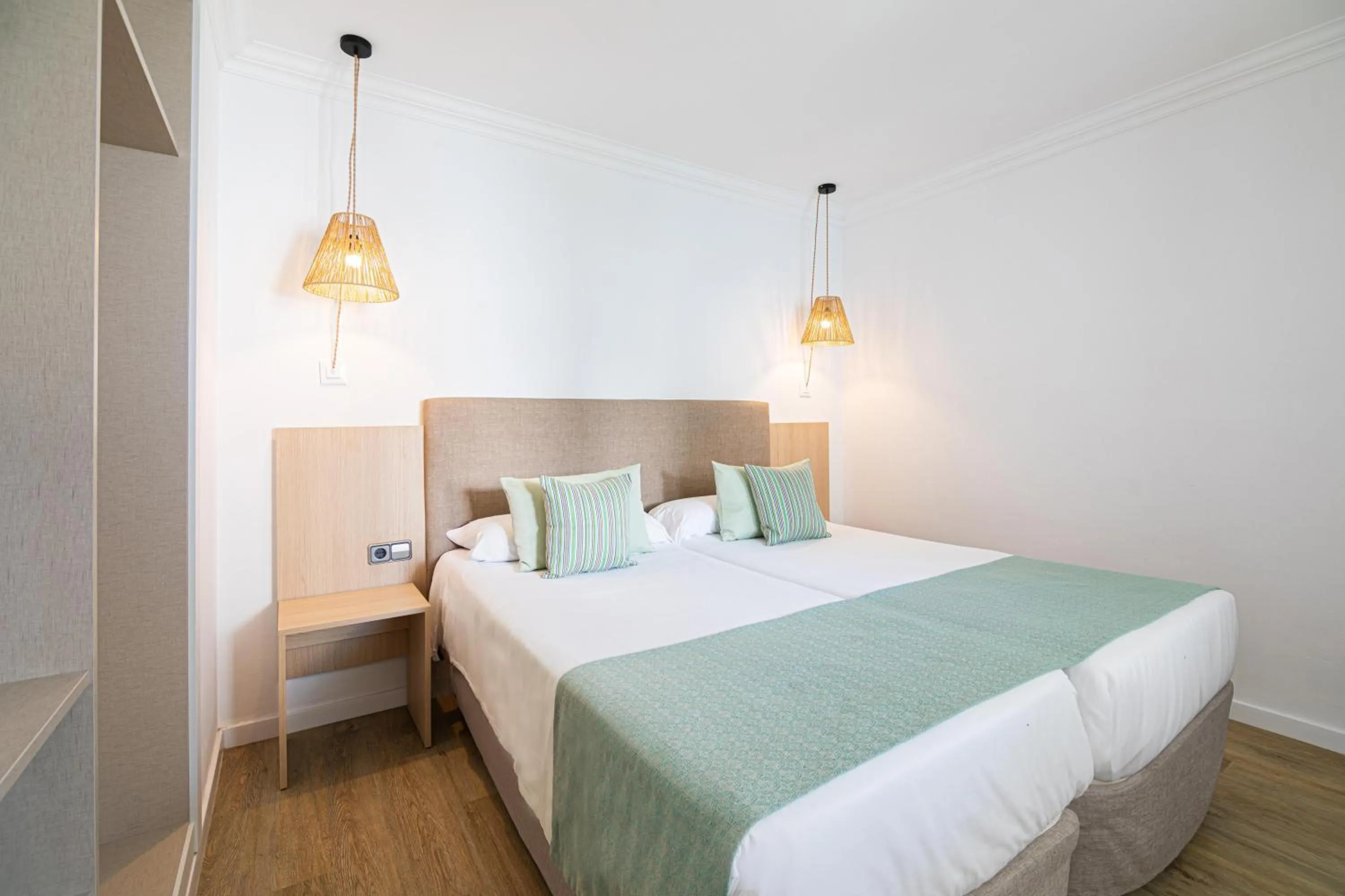 Photo of the whole room, Bed in MarSenses Ferrera Blanca Hotel Family