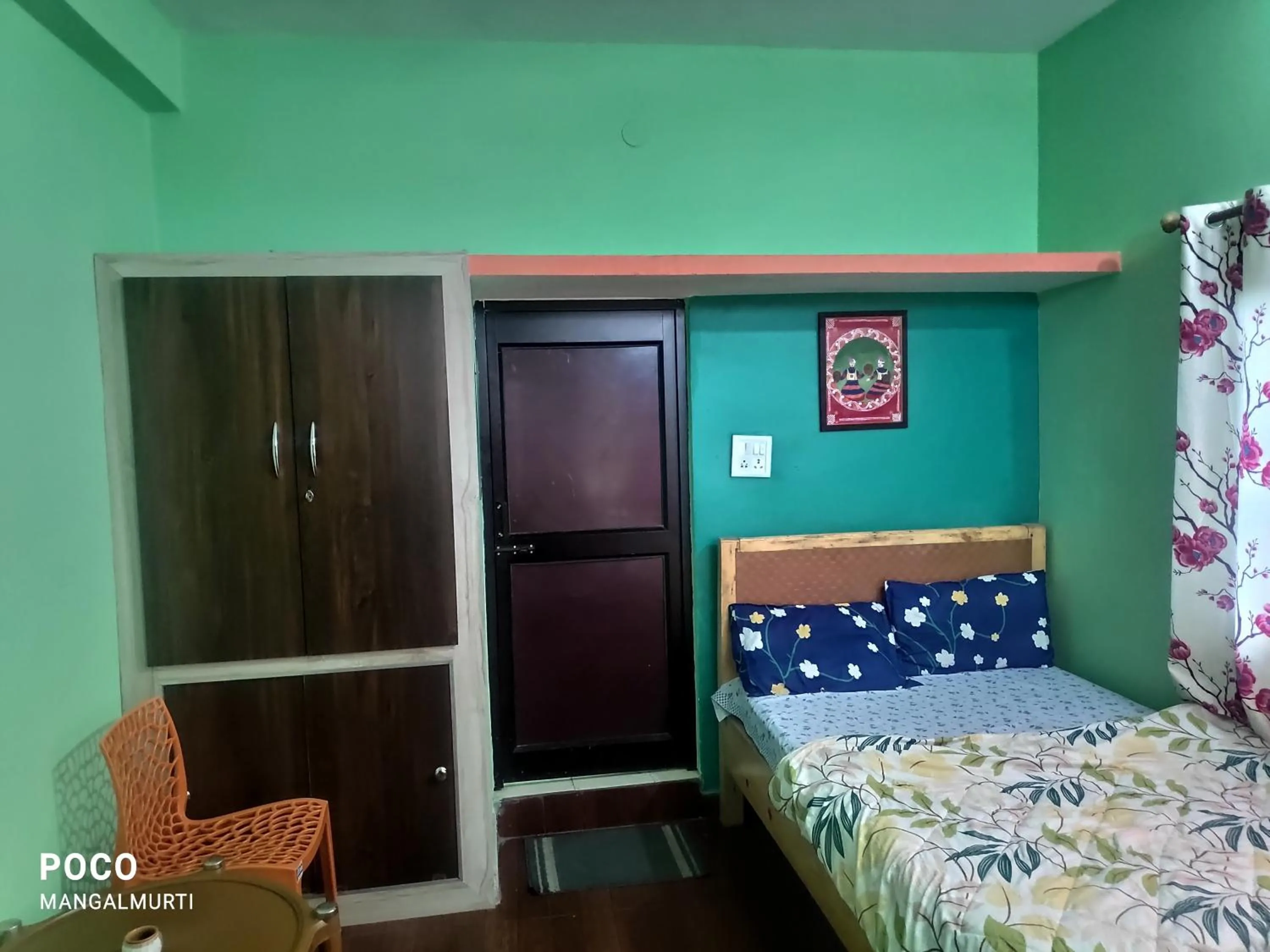 Bed in MangalMurti Himalyan Hotel