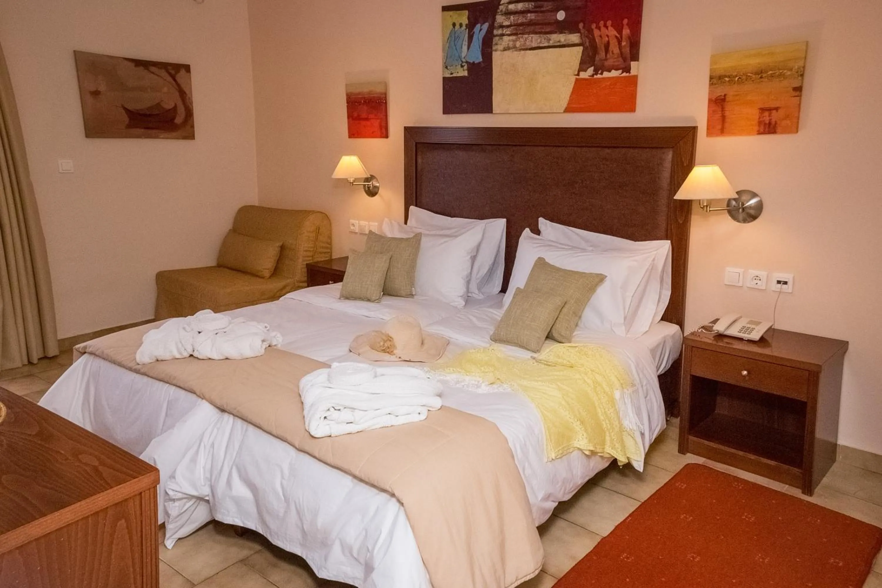 Photo of the whole room, Bed in Apollo Resort Art Hotel