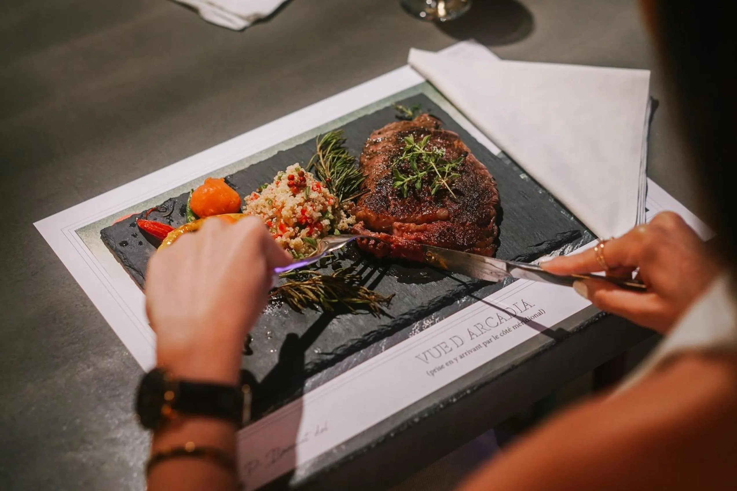 Restaurant/places to eat in Apollo Resort Art Hotel