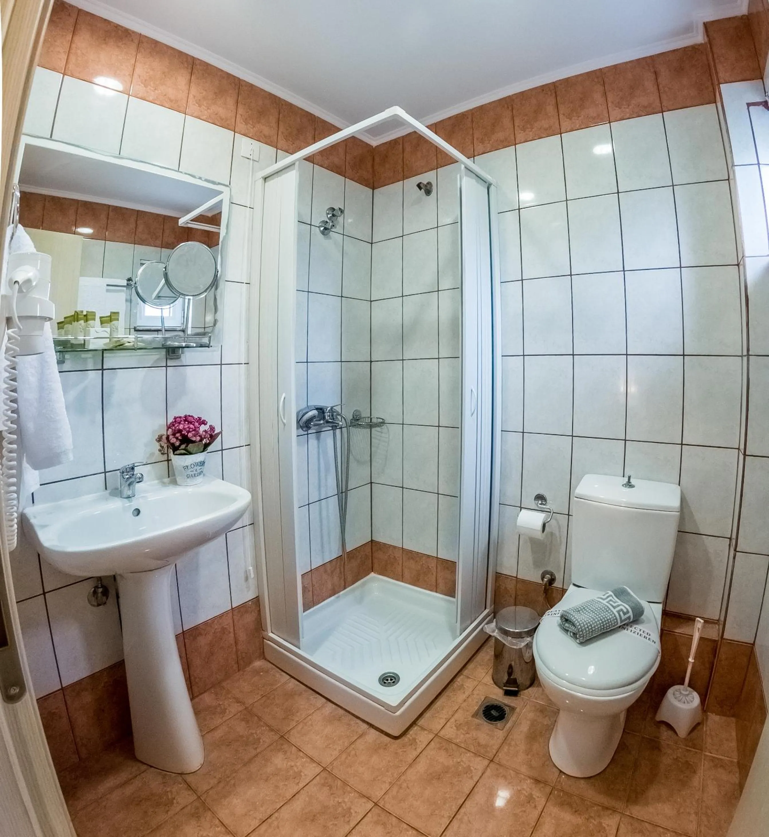 Shower in Apollo Resort Art Hotel