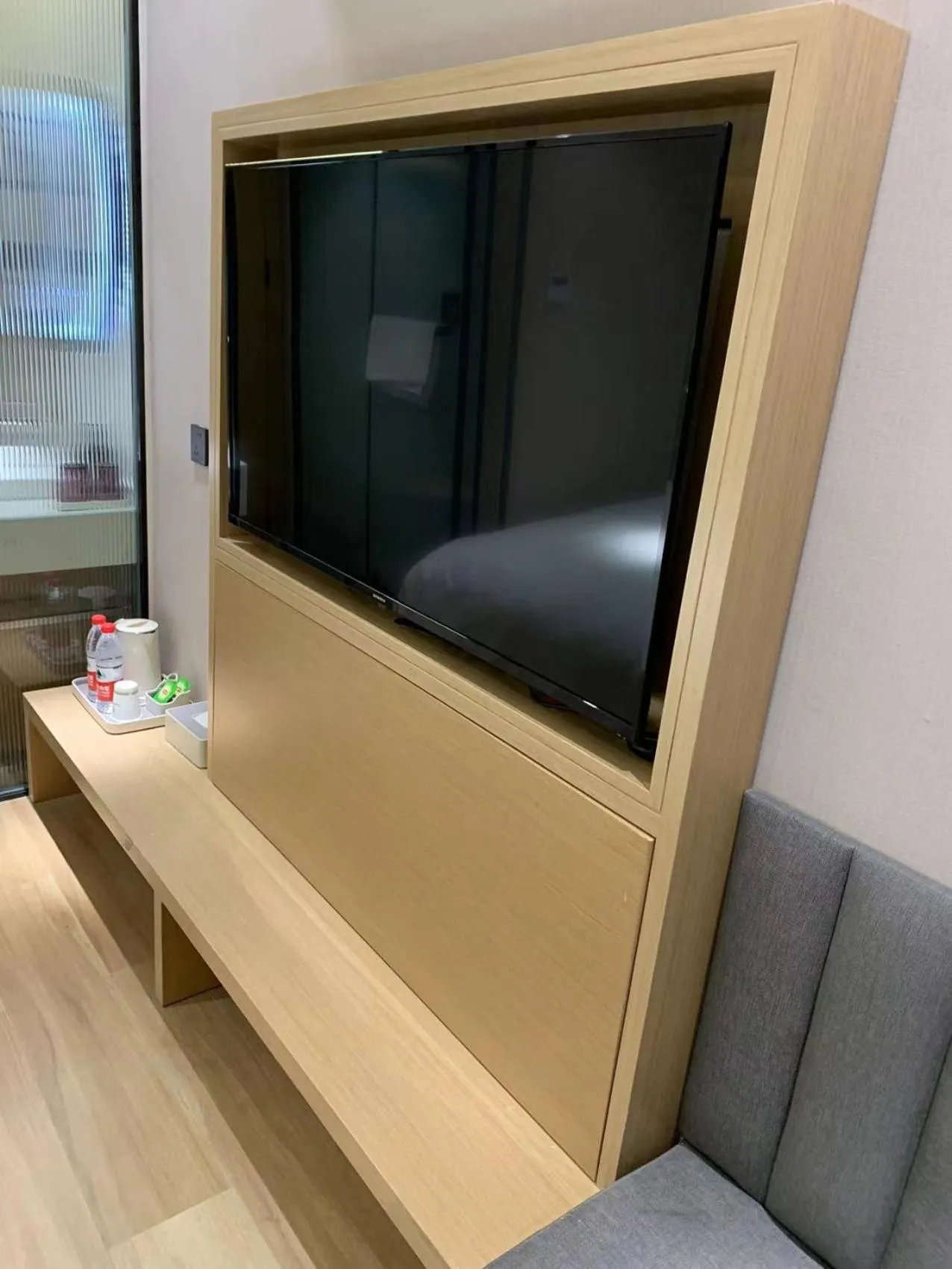 Meego Smart Select Hotel