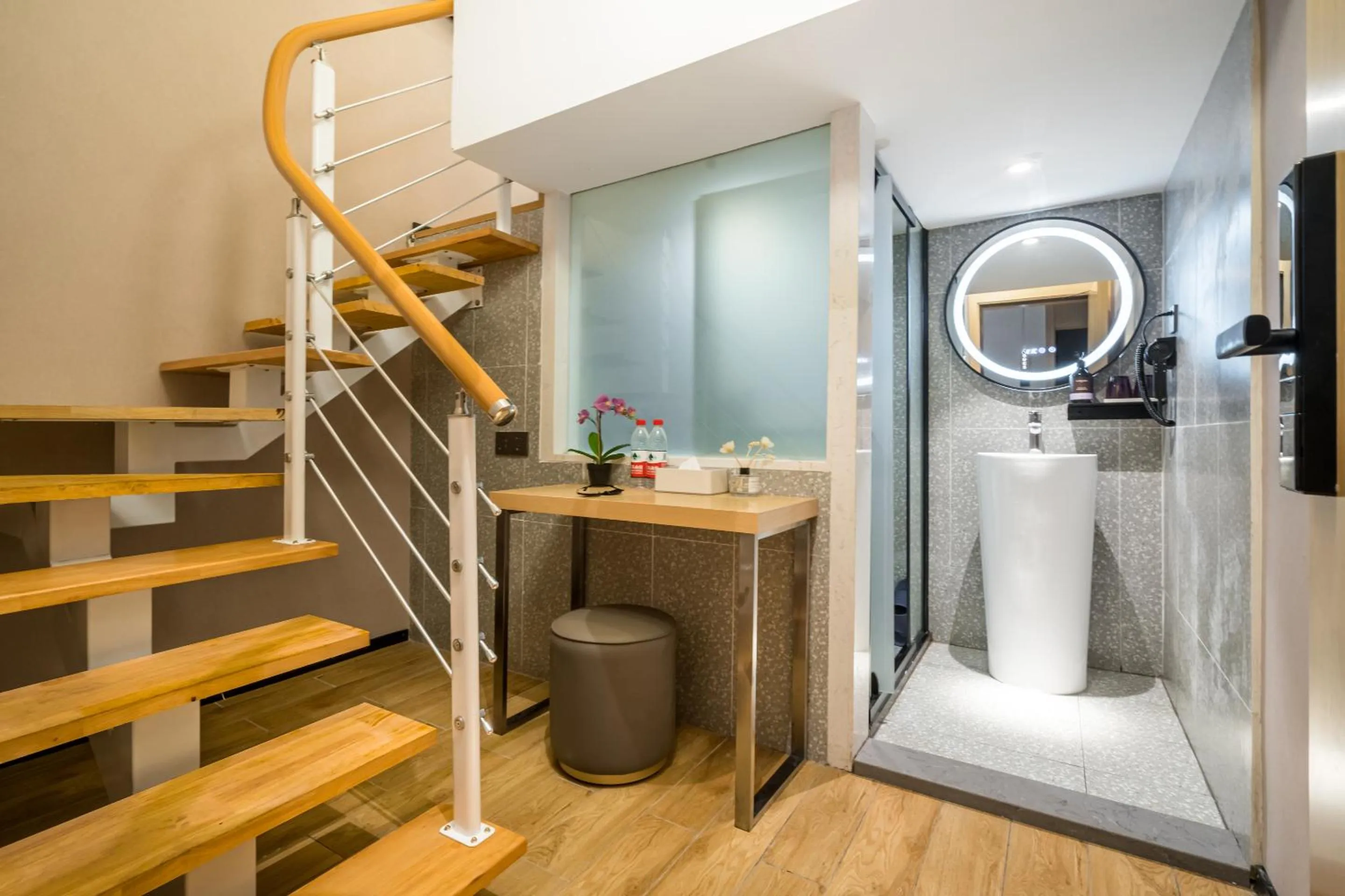 Meego Smart Select Hotel