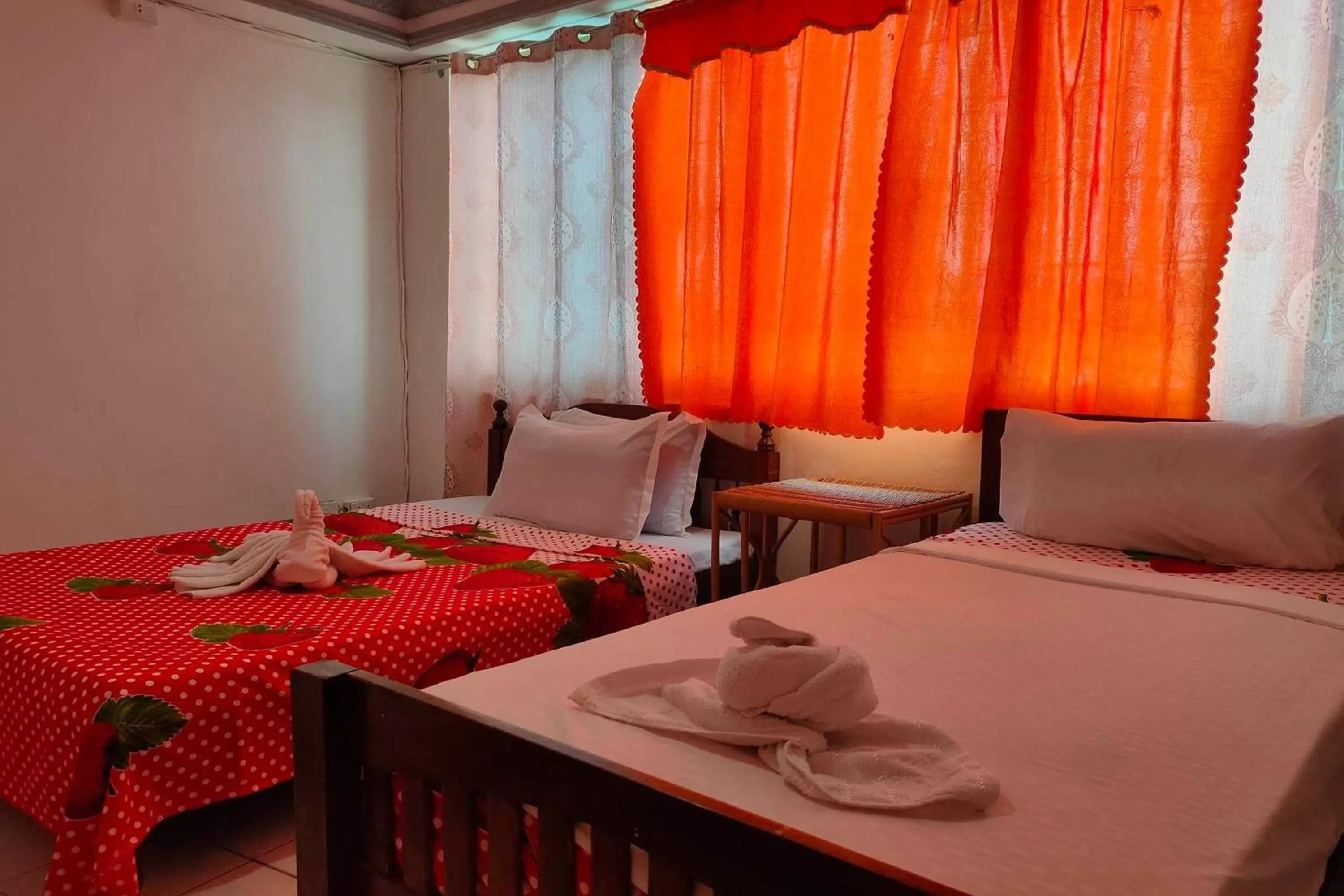 Bed in Istroberi Inn Palawan near Airport