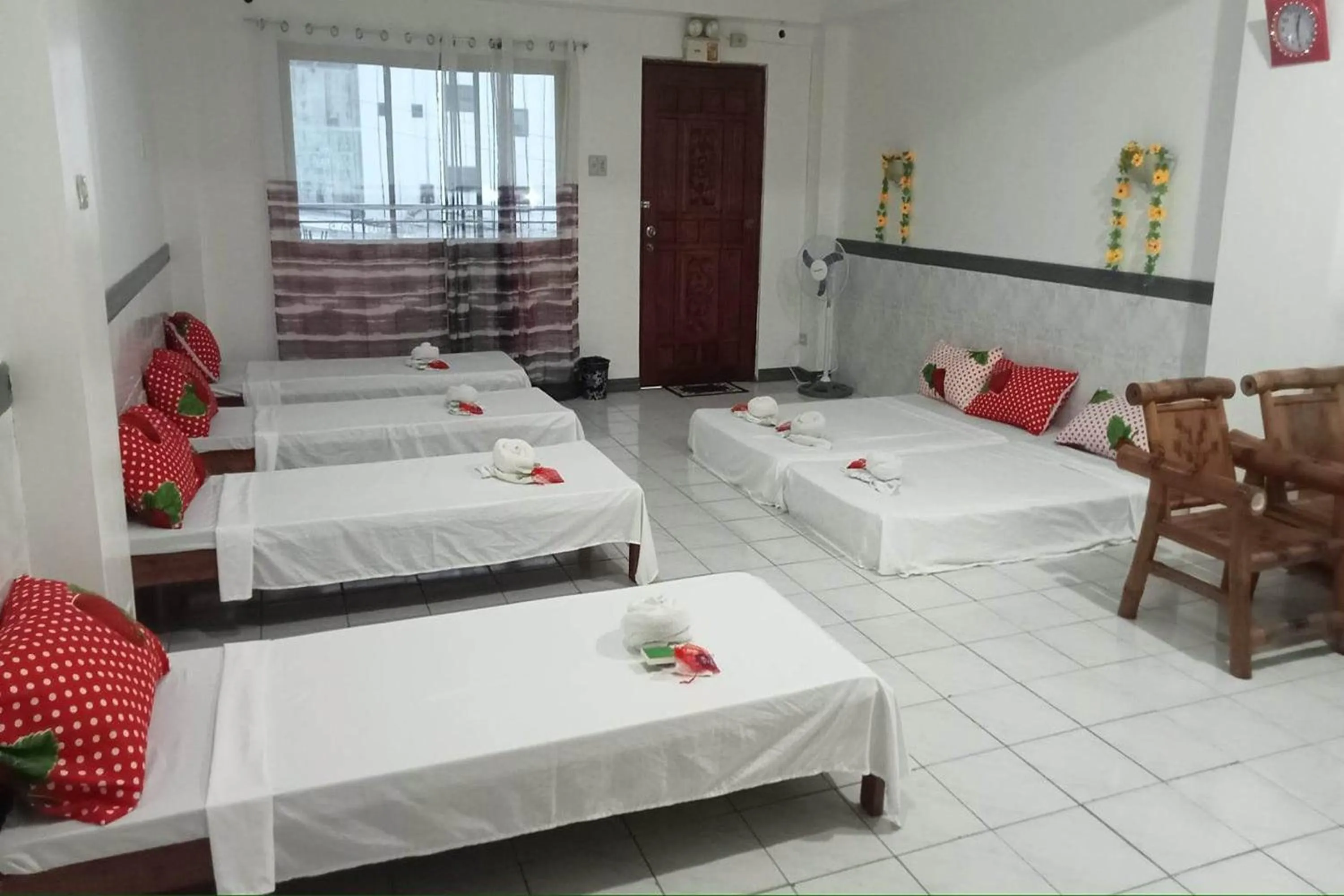 Bed in Istroberi Inn Palawan near Airport