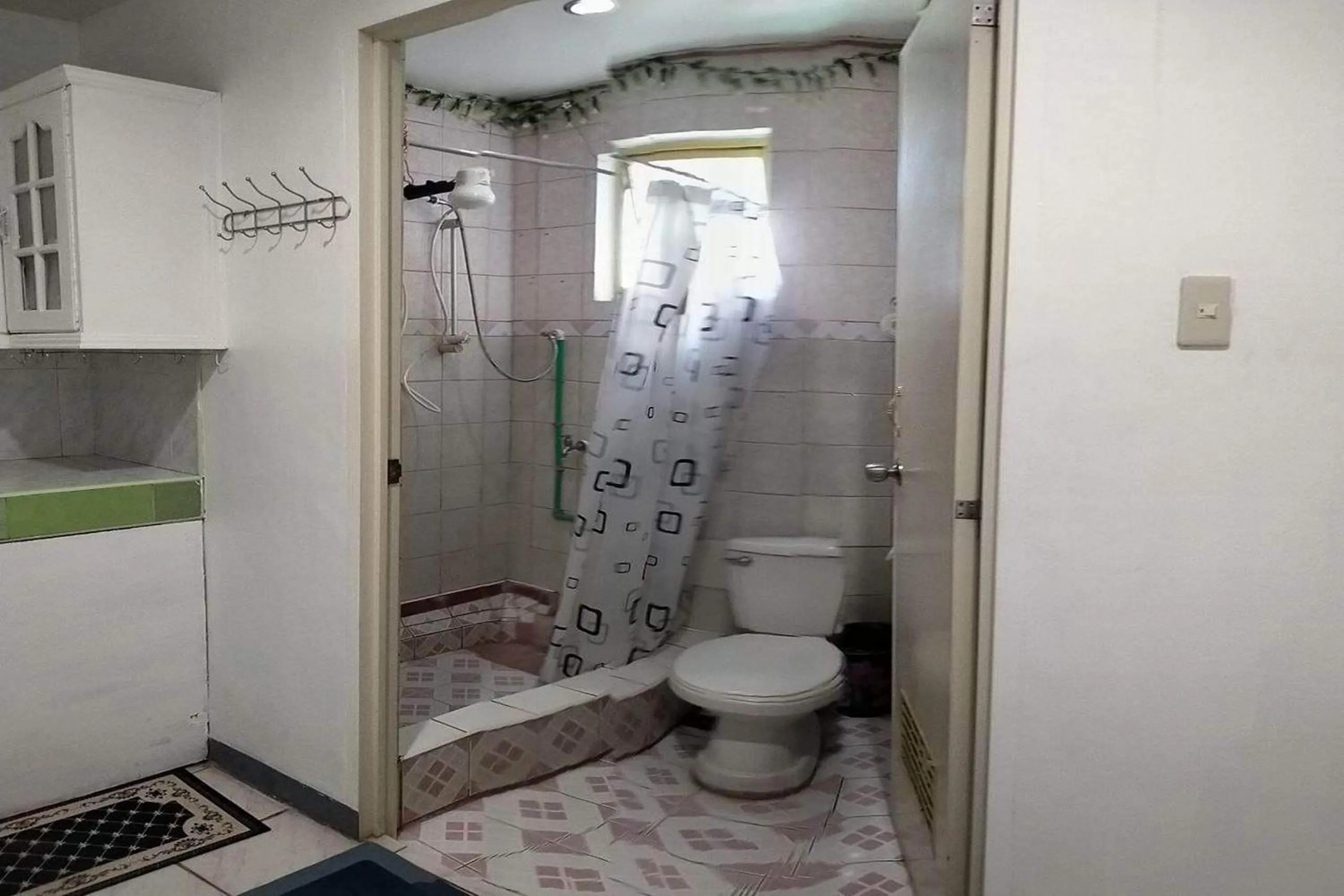 Bathroom in Istroberi Inn Palawan near Airport