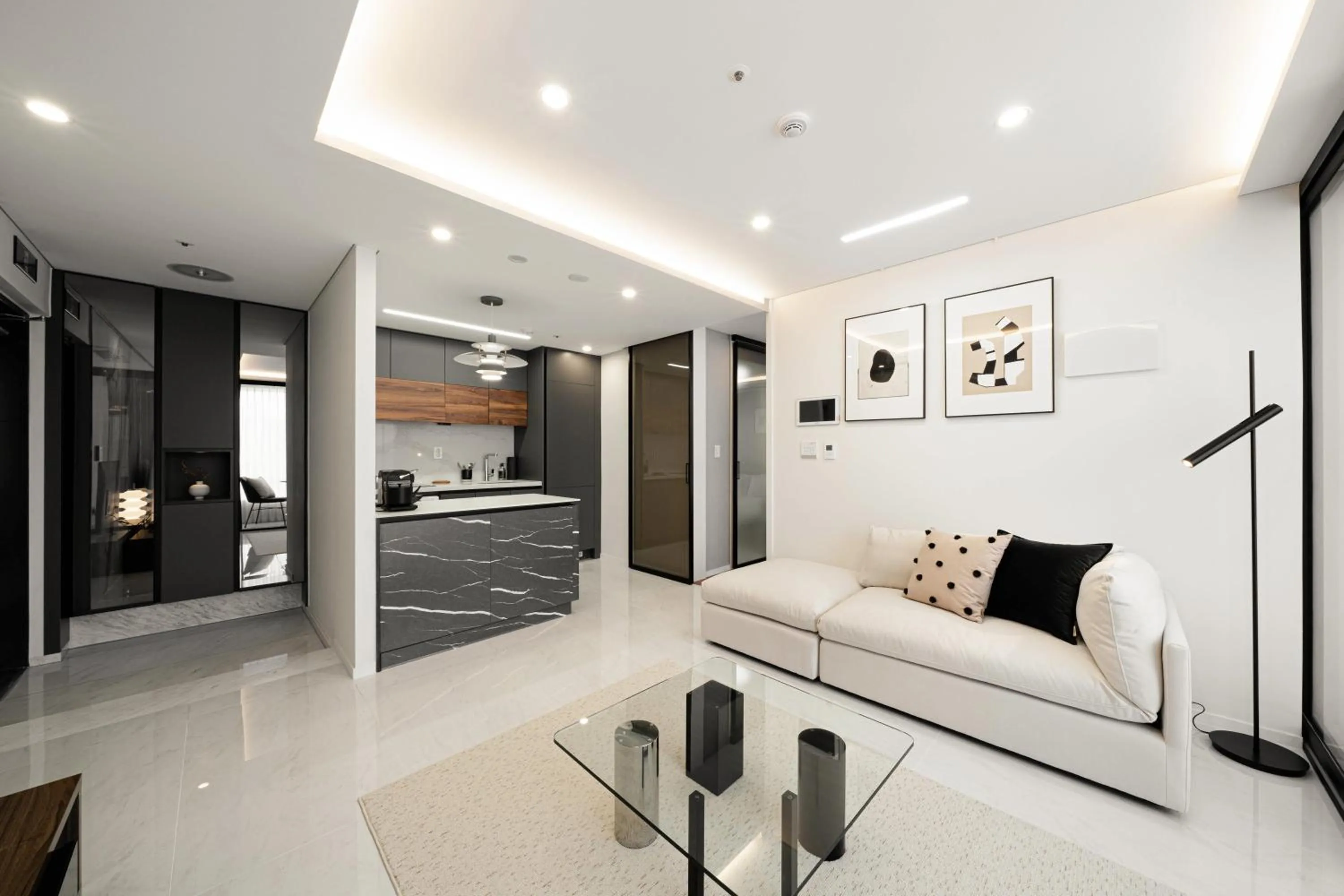 Kitchen or kitchenette in Le Collective Gangnam SAC Signity