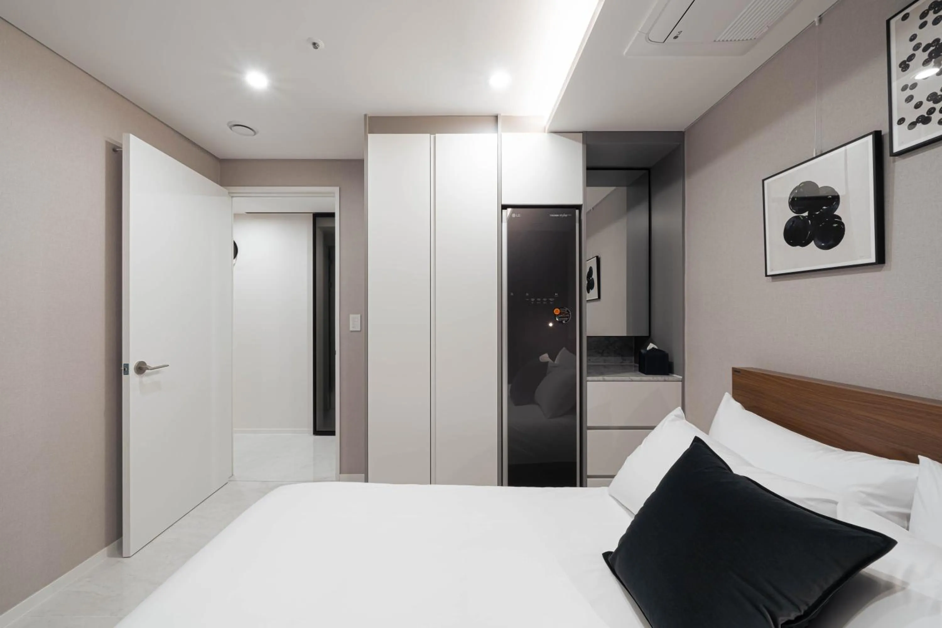 Bed in Le Collective Gangnam SAC Signity