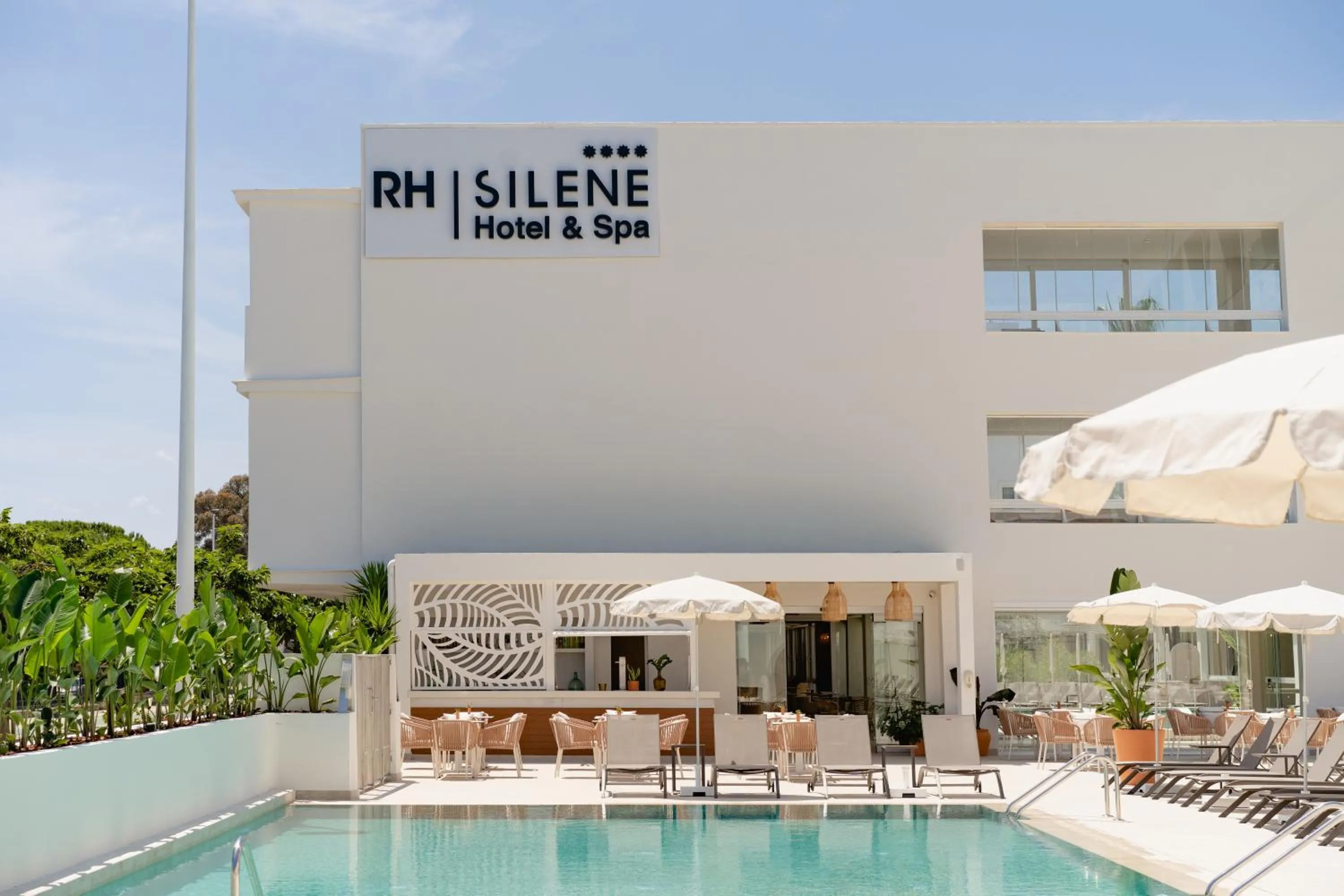 Facade/entrance in RH Silene Hotel & Spa 4 Sup