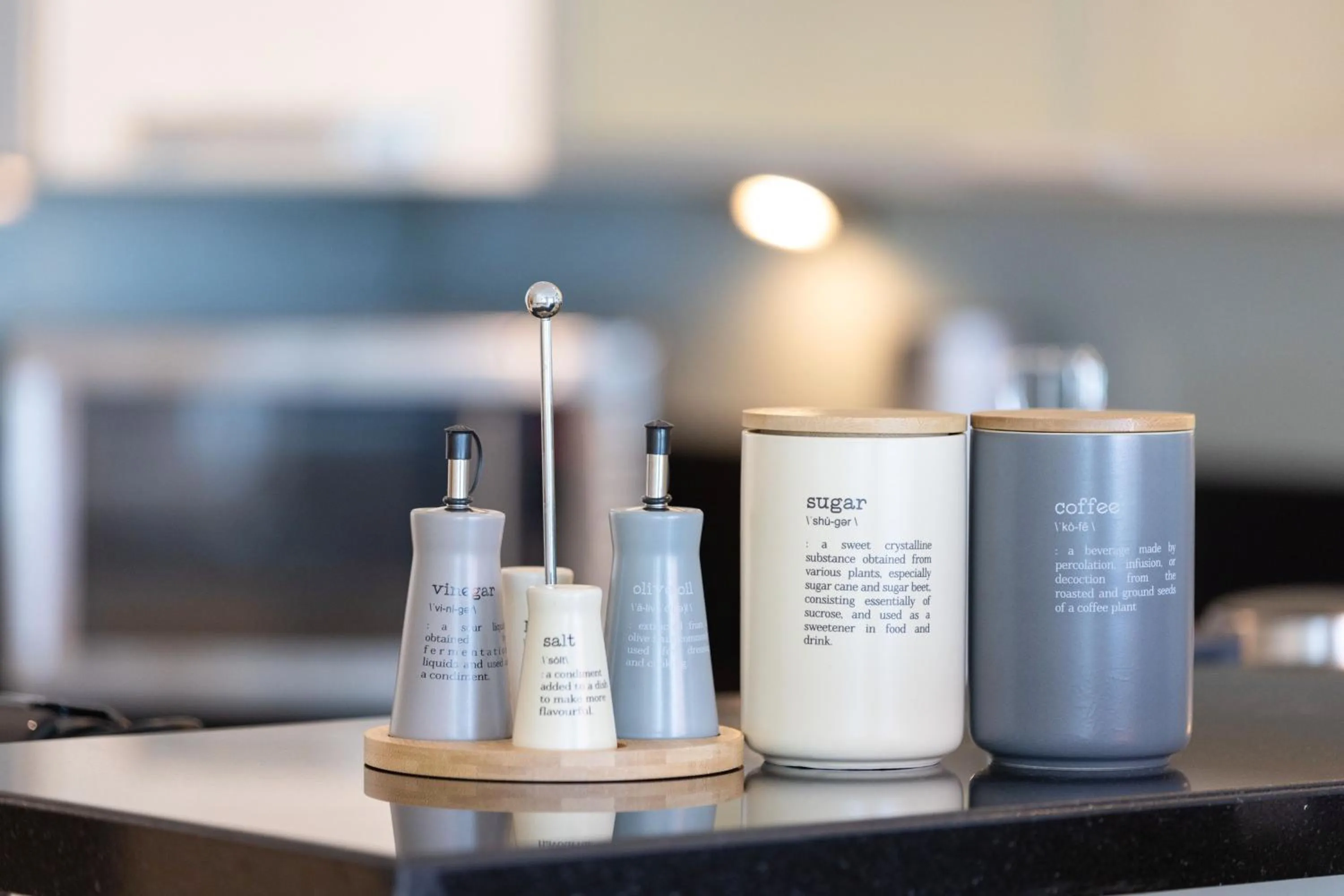 Restaurant/places to eat in Songs of the Lake by Lagom - Bonnington Apartment Jumeirah Lake Towers,