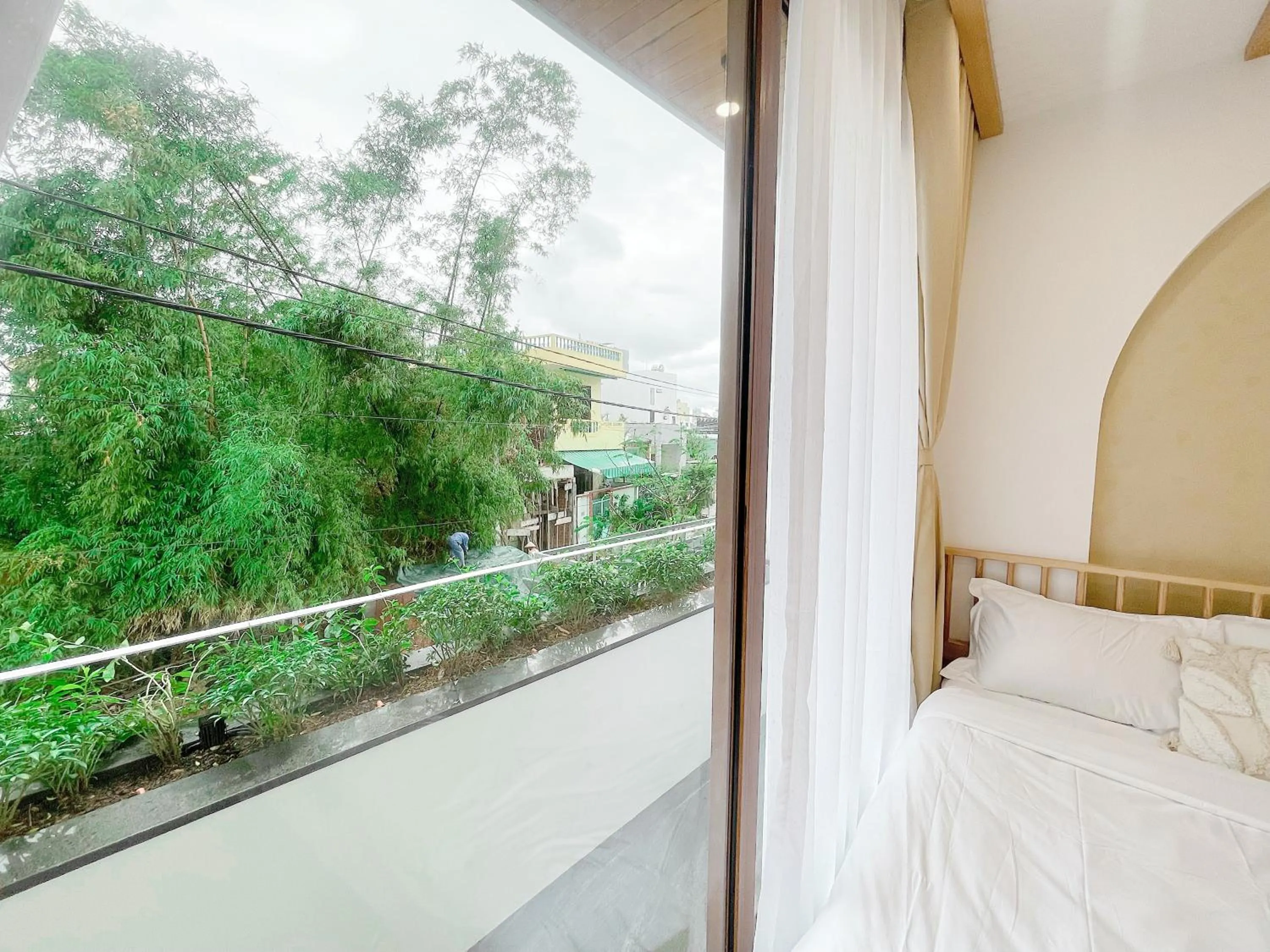 Day, Bed in Baphu Beachwalk Apartment - 5 min walk to My Khe beach