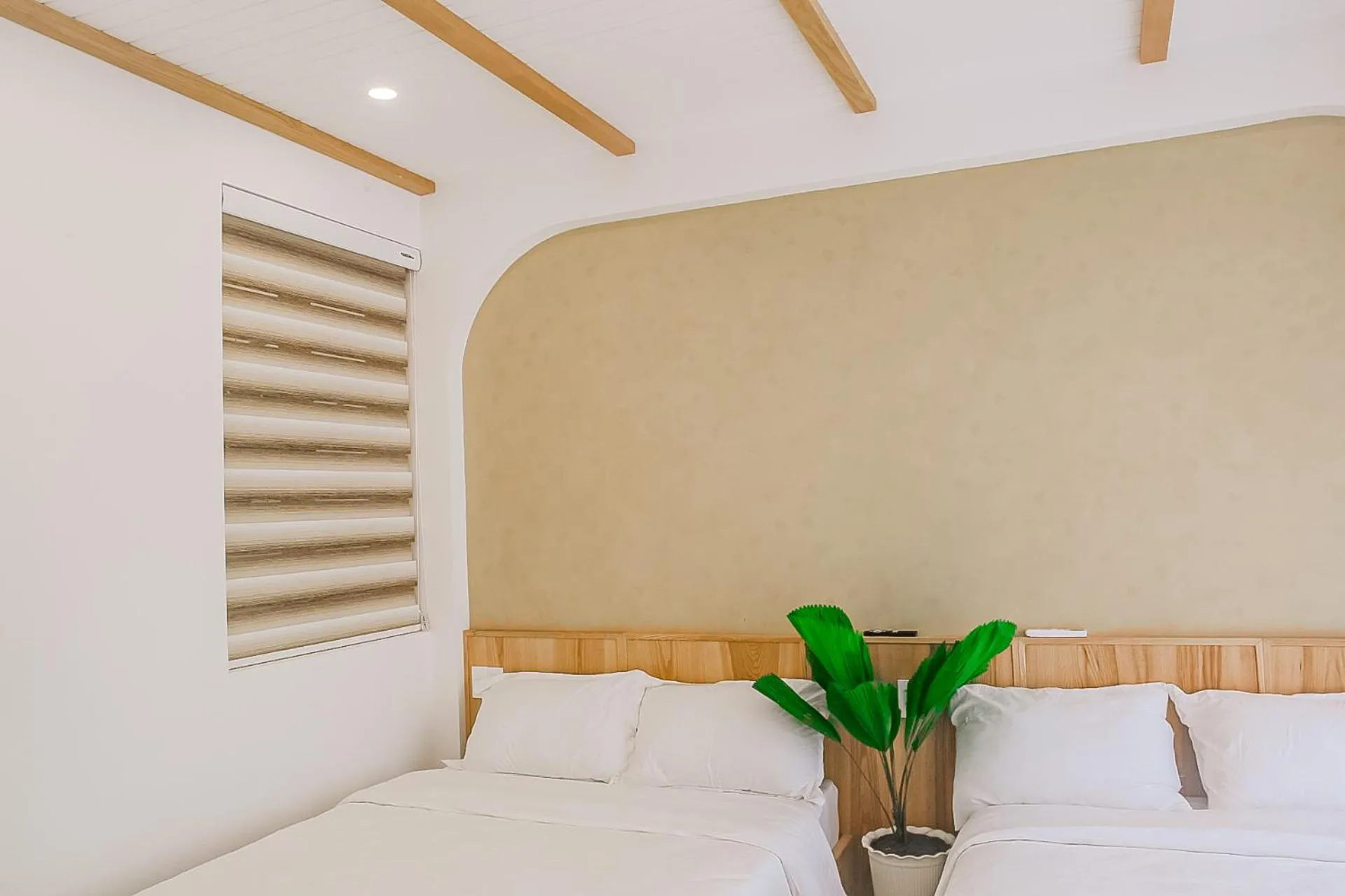 Bed in Baphu Beachwalk Apartment - 5 min walk to My Khe beach