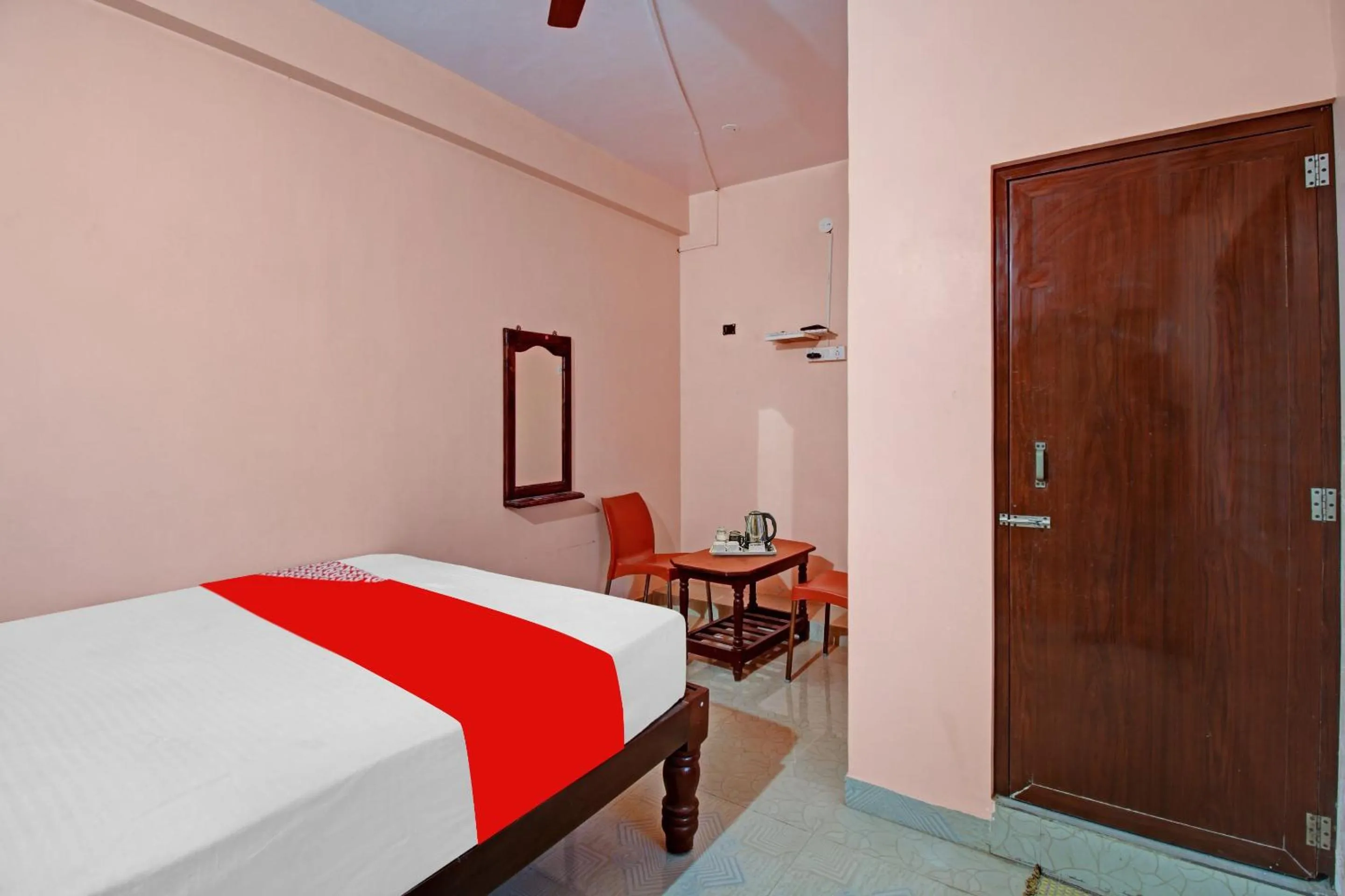 Hotel O New Mayuri Lodge