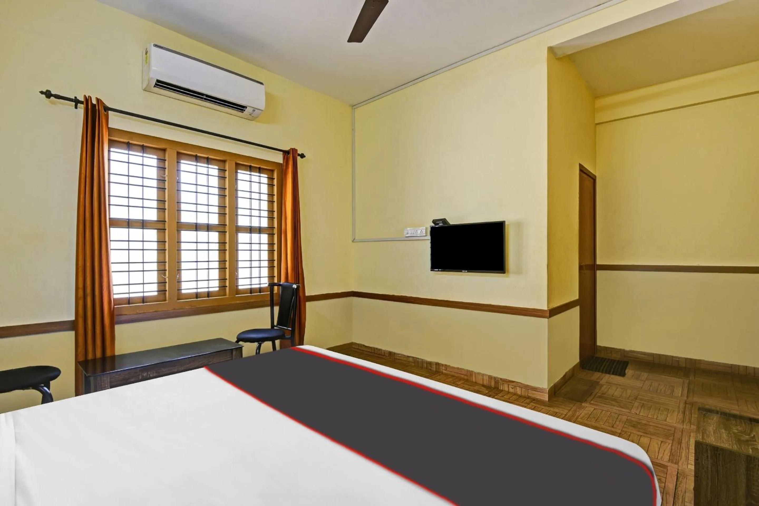 Bedroom, Bed in Collection O EXPRESS SUITES